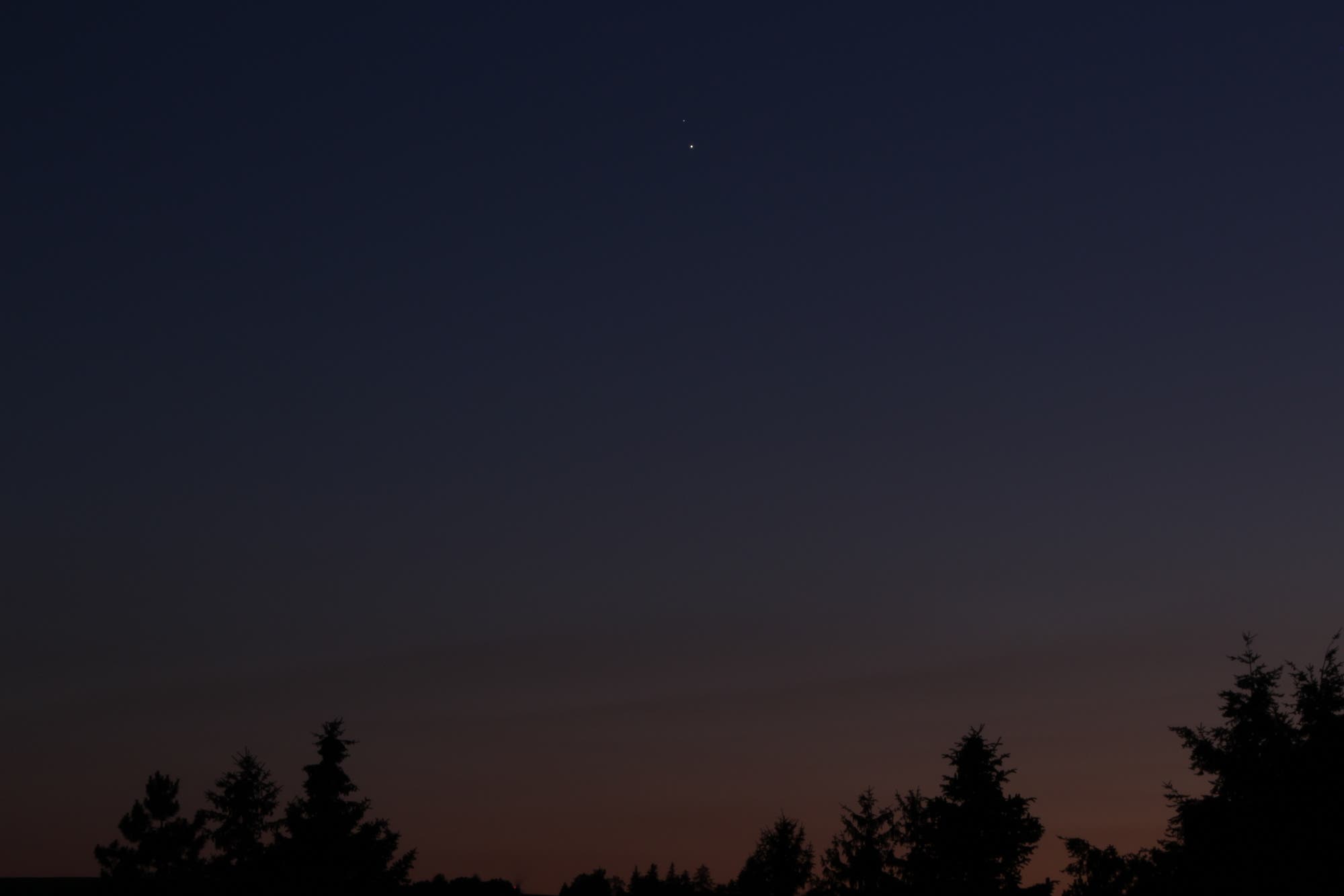 Venus mit Jupiter am Abendhimmel über Kitzingen