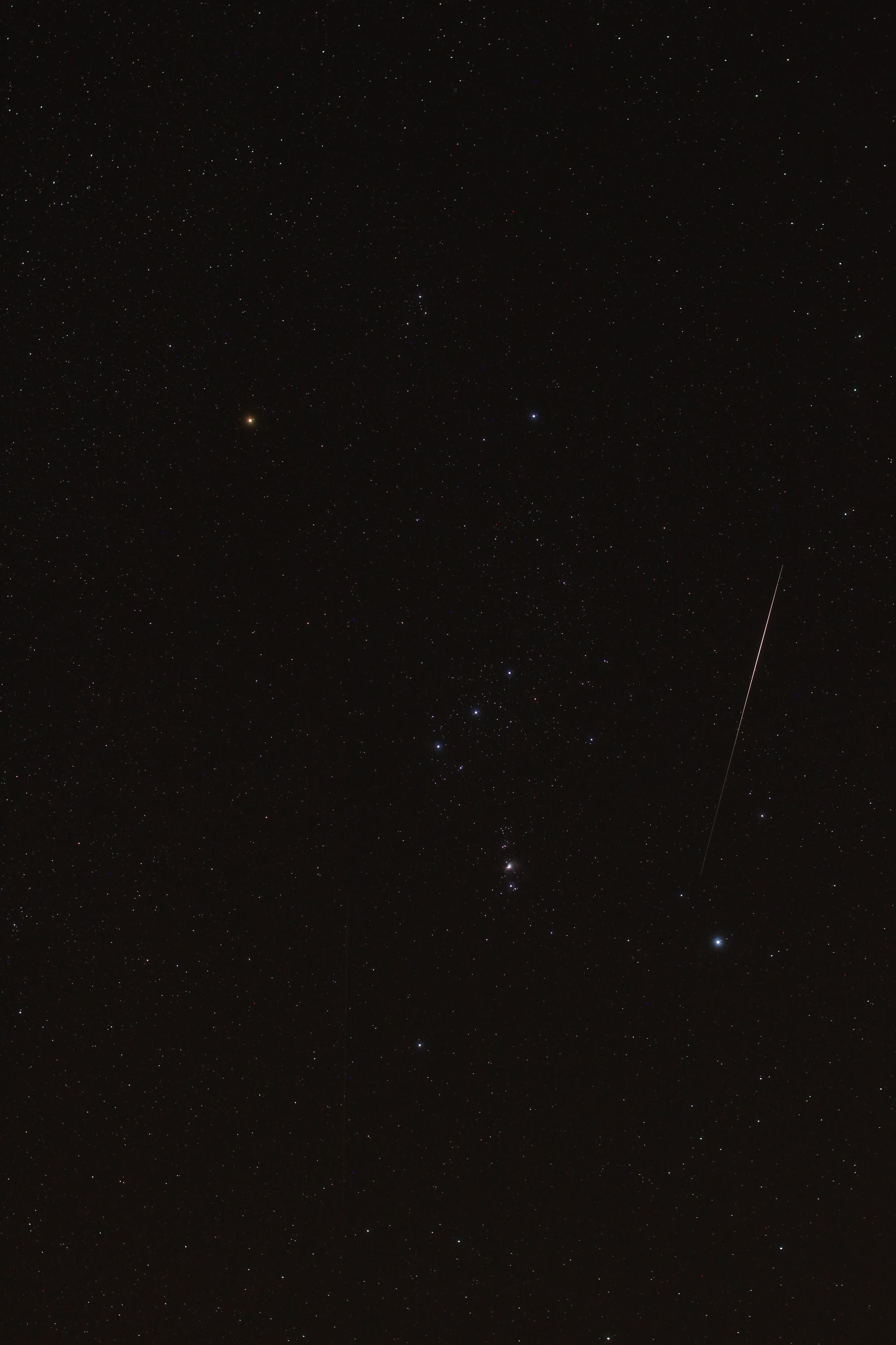 Orion mit Meteor