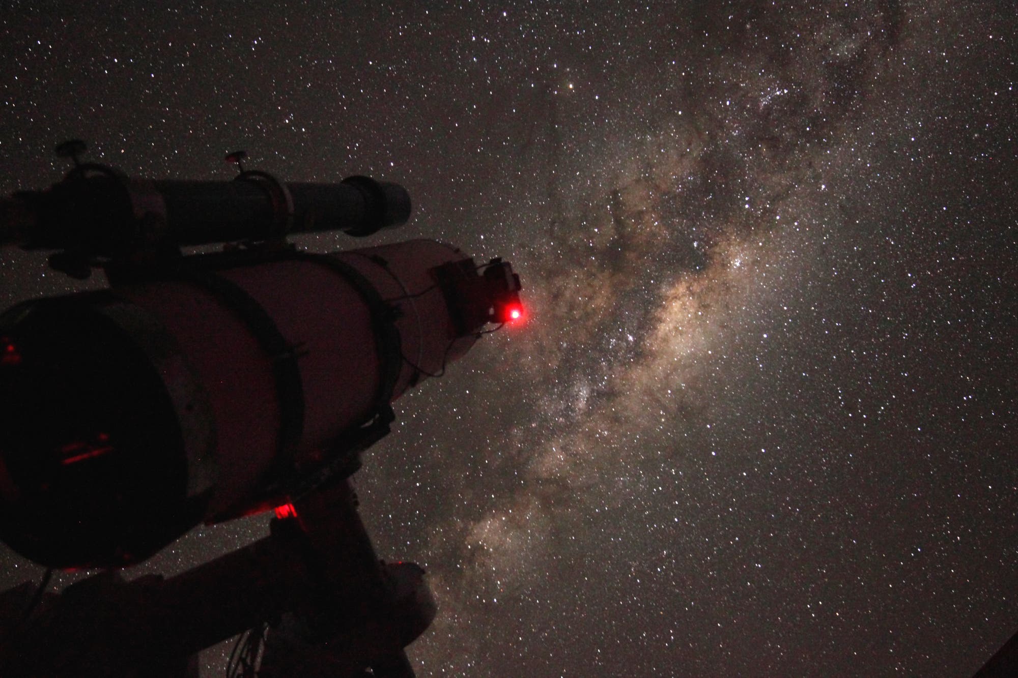 10-Zoll-Teleskop mit Milchstrasse