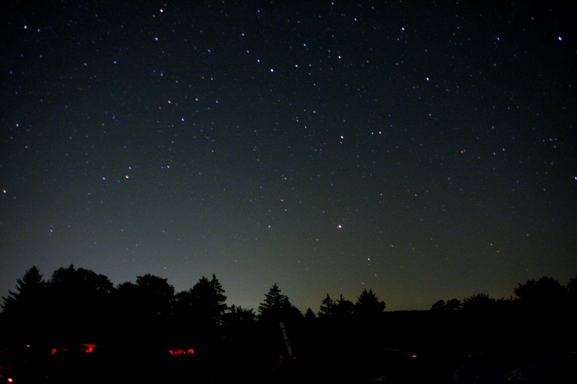 Teleskoptreffen bei Nacht