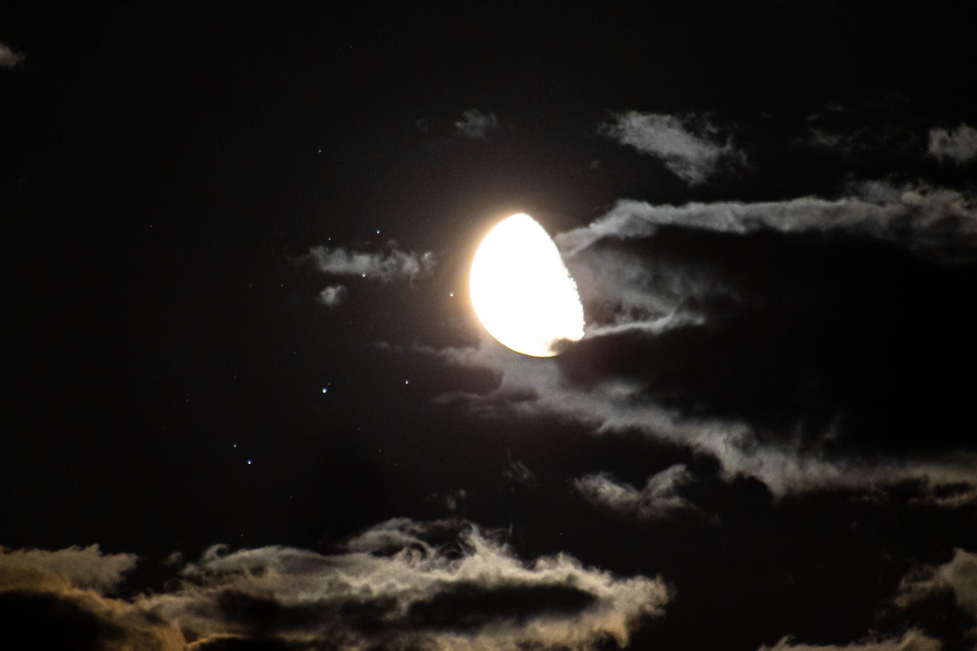 Der Mond in den Plejaden: Kurz vor der Bedeckung von Electra