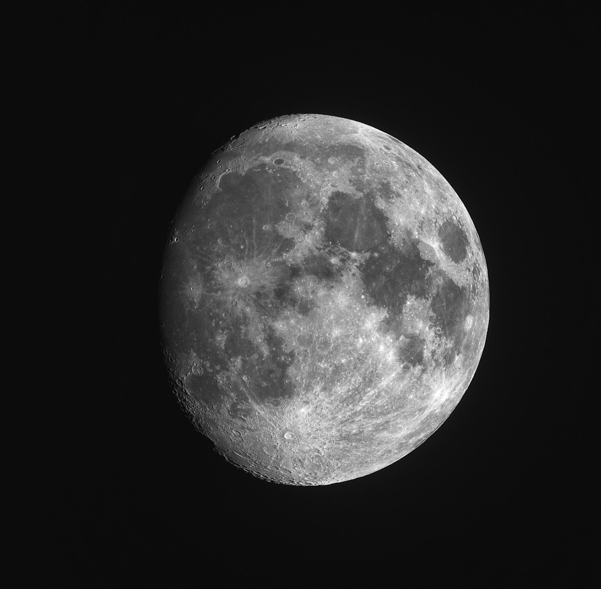 Mond 3,5 Tage vor Vollmond