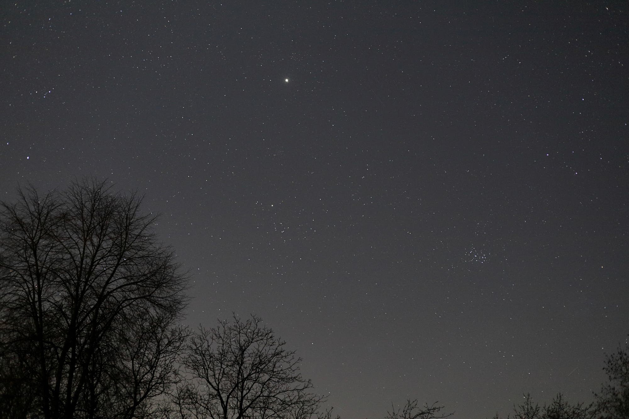 Jupiter und Uranus im Sternbild Stier