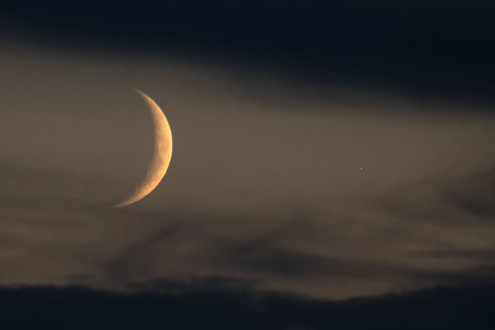 Mond vs. Antares