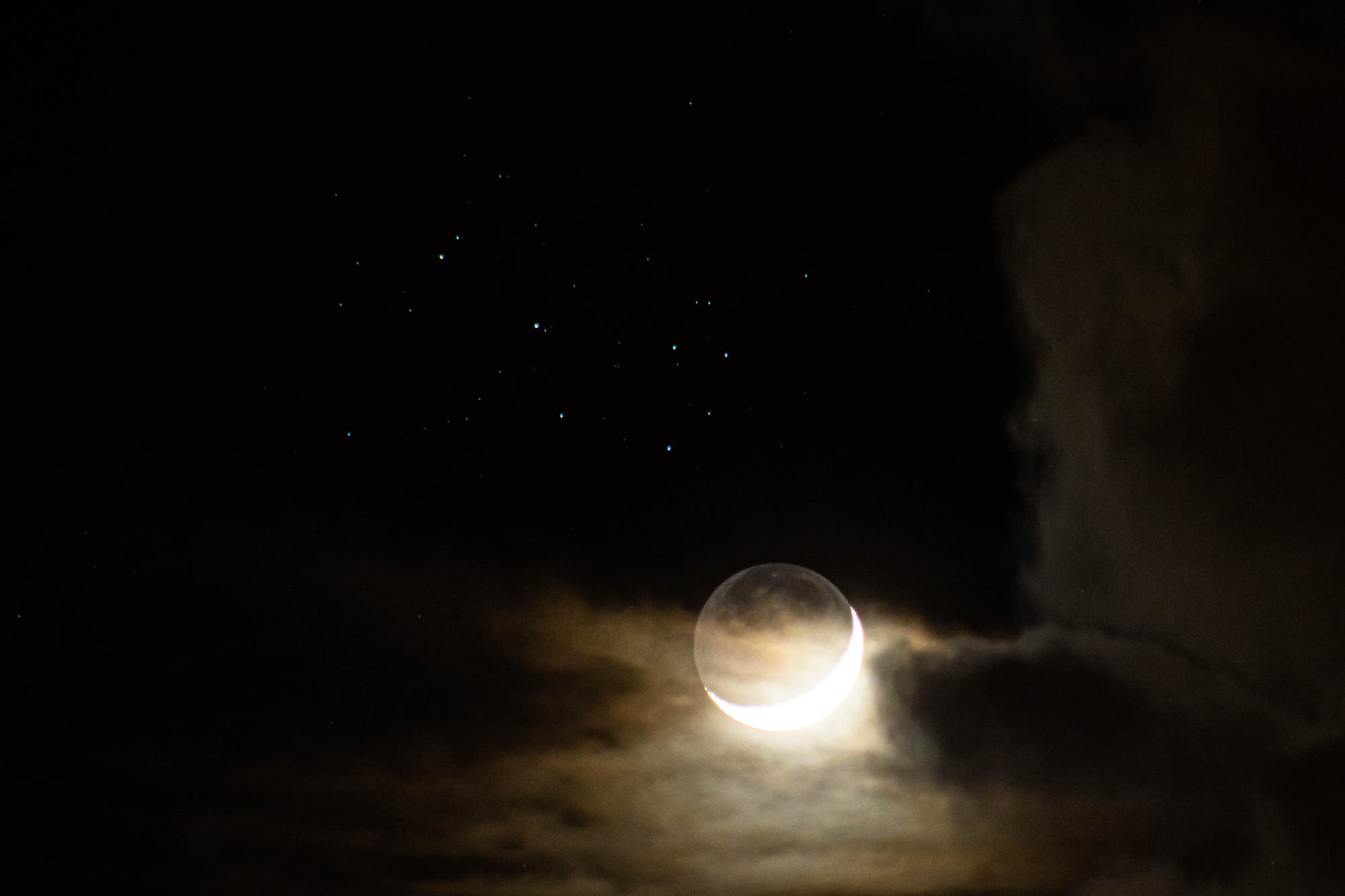 Mond vs. Plejaden