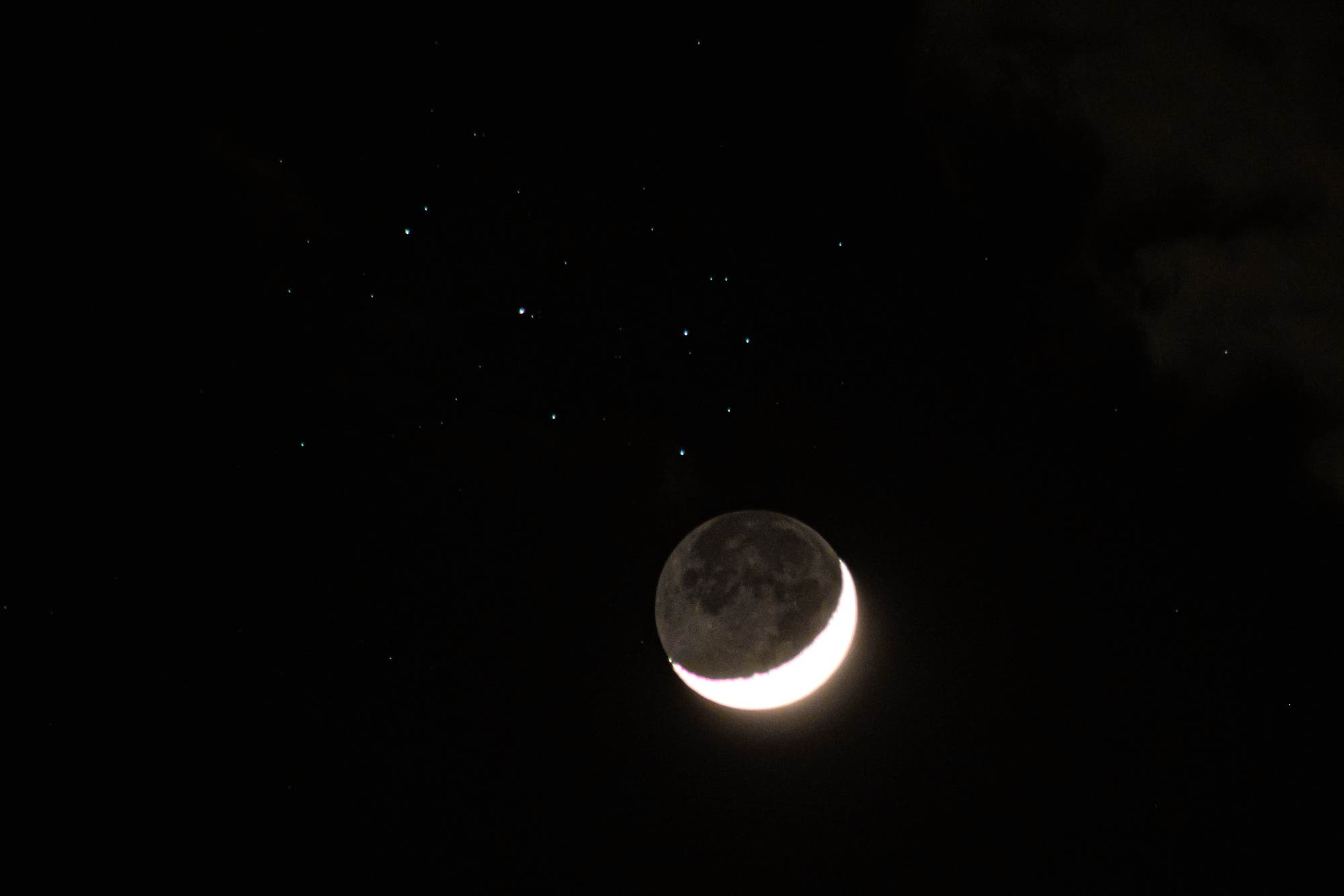 Mond trifft auf das Siebengestirn