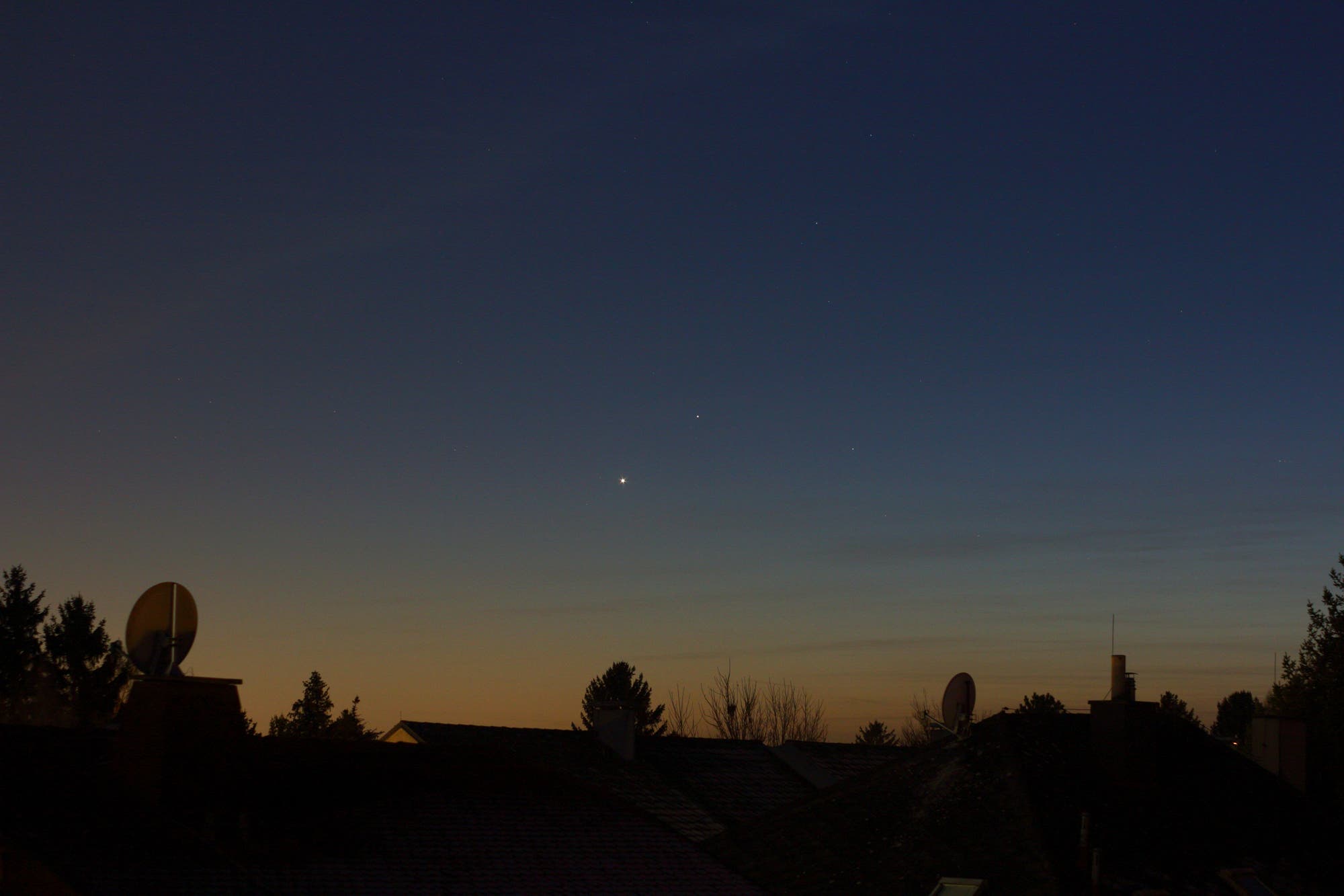 Venus und Saturn am Abend des 11. Dezember 2019, 17:14 Uhr MEZ