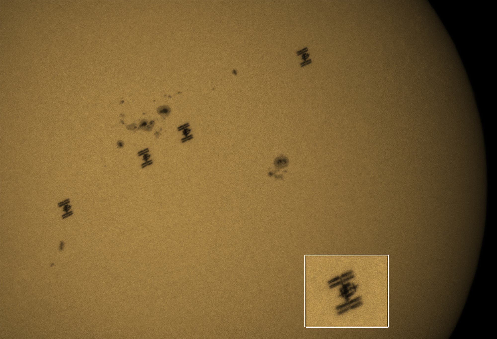 ISS-Transit vor der Sonne 