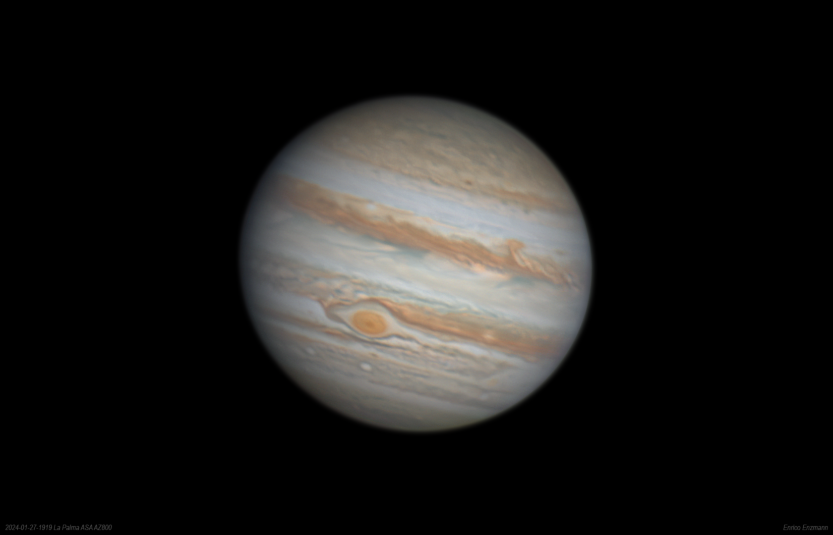 ¡Nuevas estructuras alrededor de la mancha roja de Júpiter!
