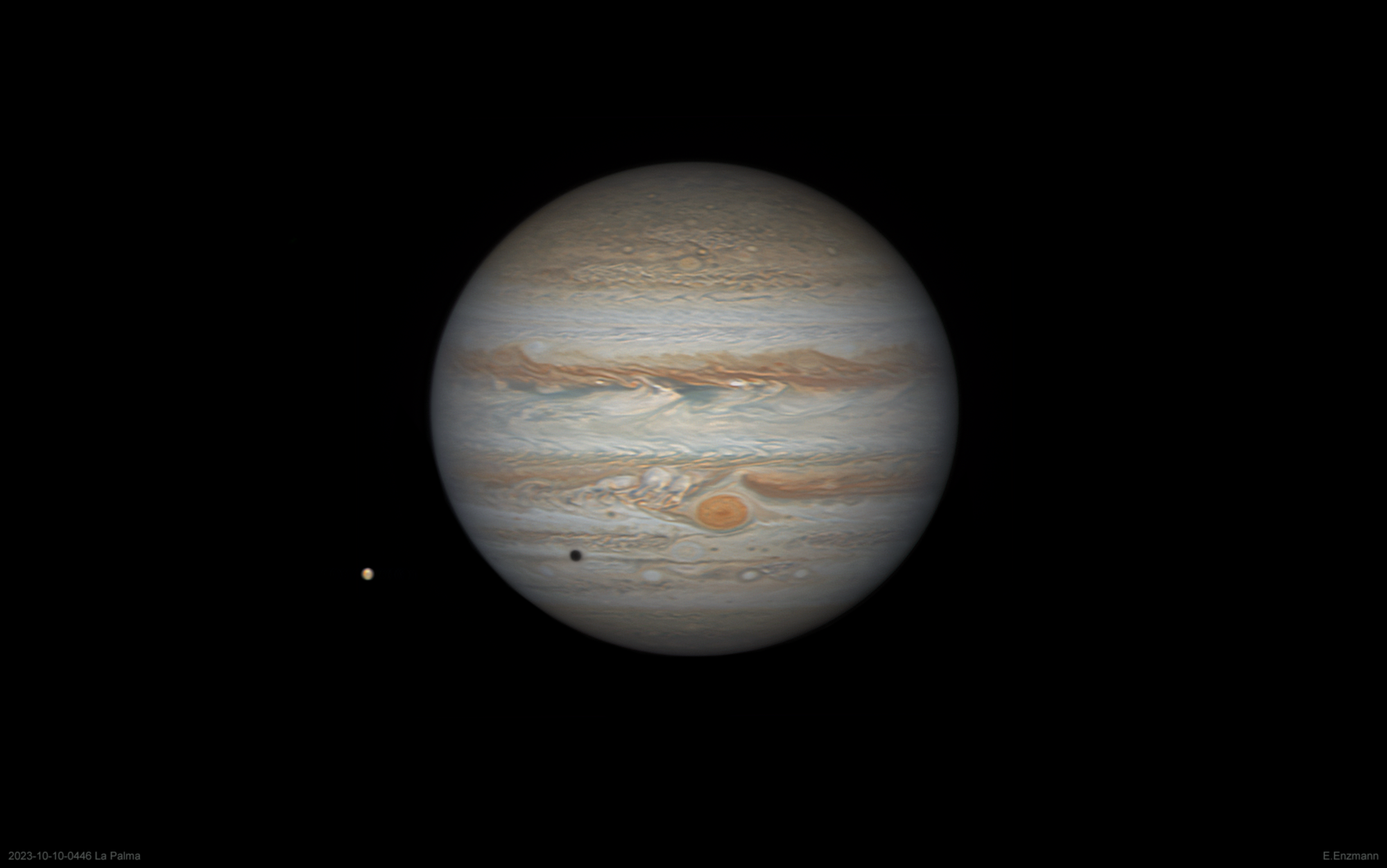 Jupiter mit Mond Europa und Schatten vom 10. Oktober 2023 aus La Palma