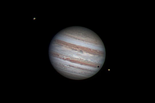 Jupiter und zwei Finsternisse am 26. Dezember 2024