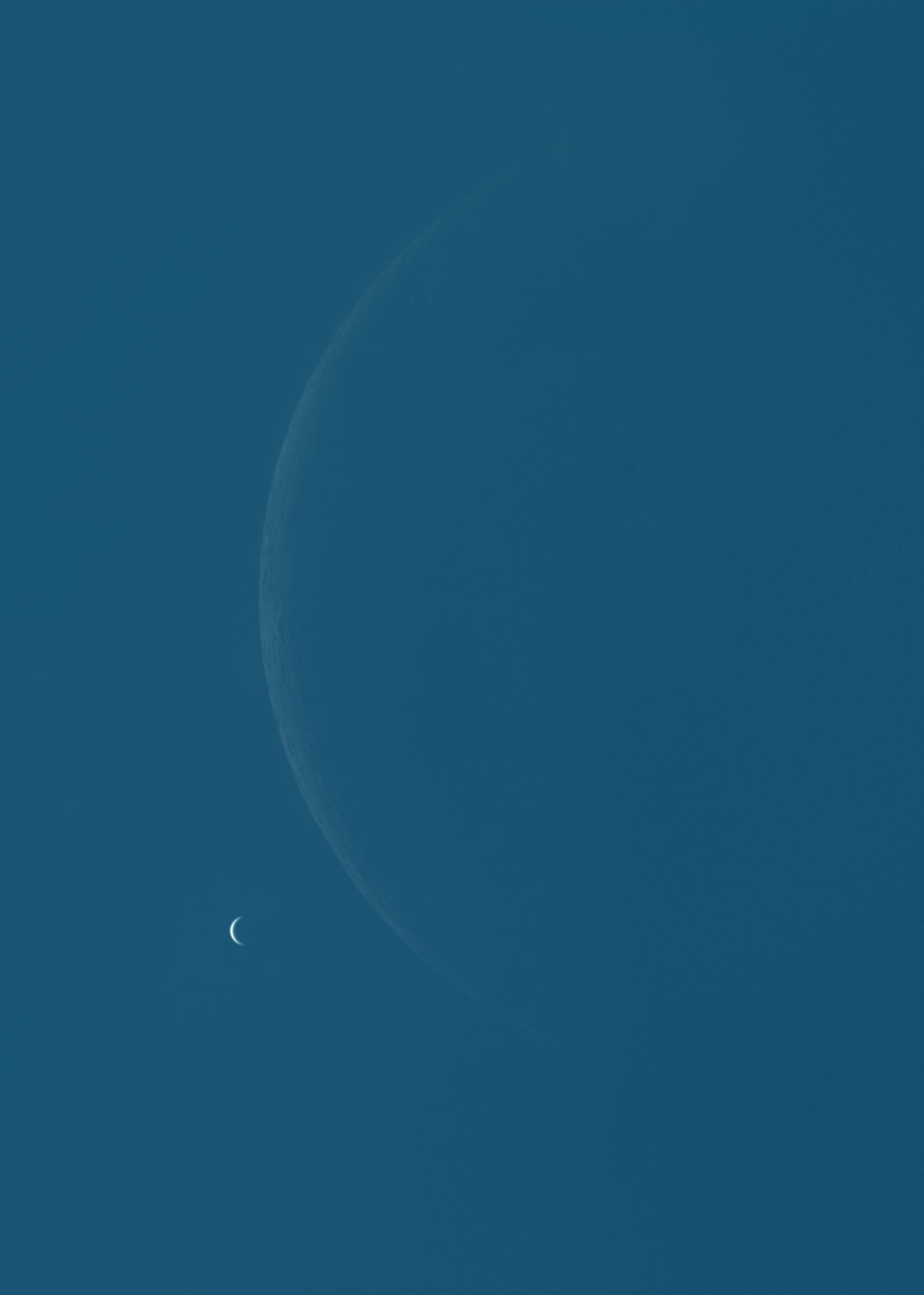 Mond und Venus am 19. Juni 2020