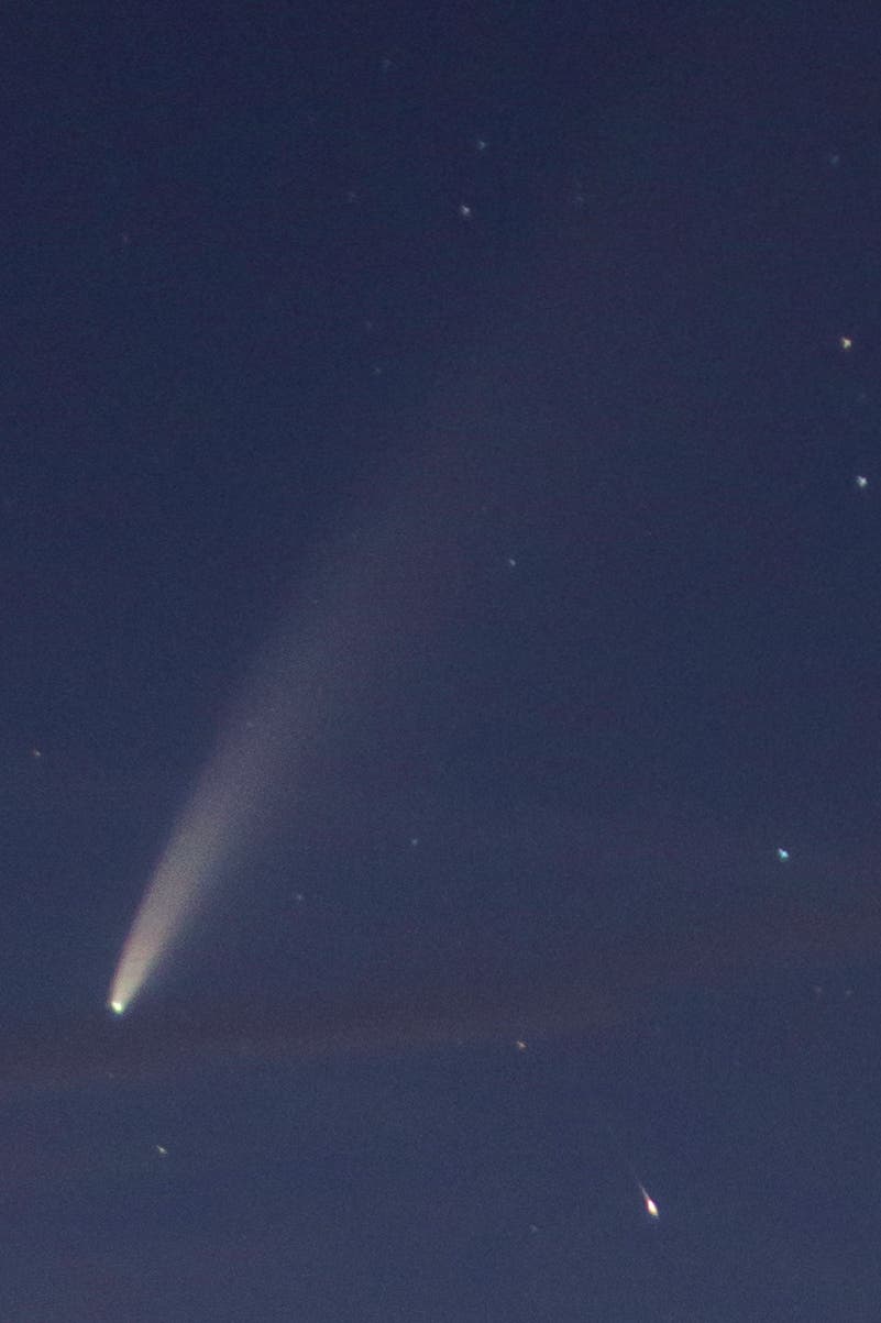 Komet NEOWIESE mit Sternschnuppe