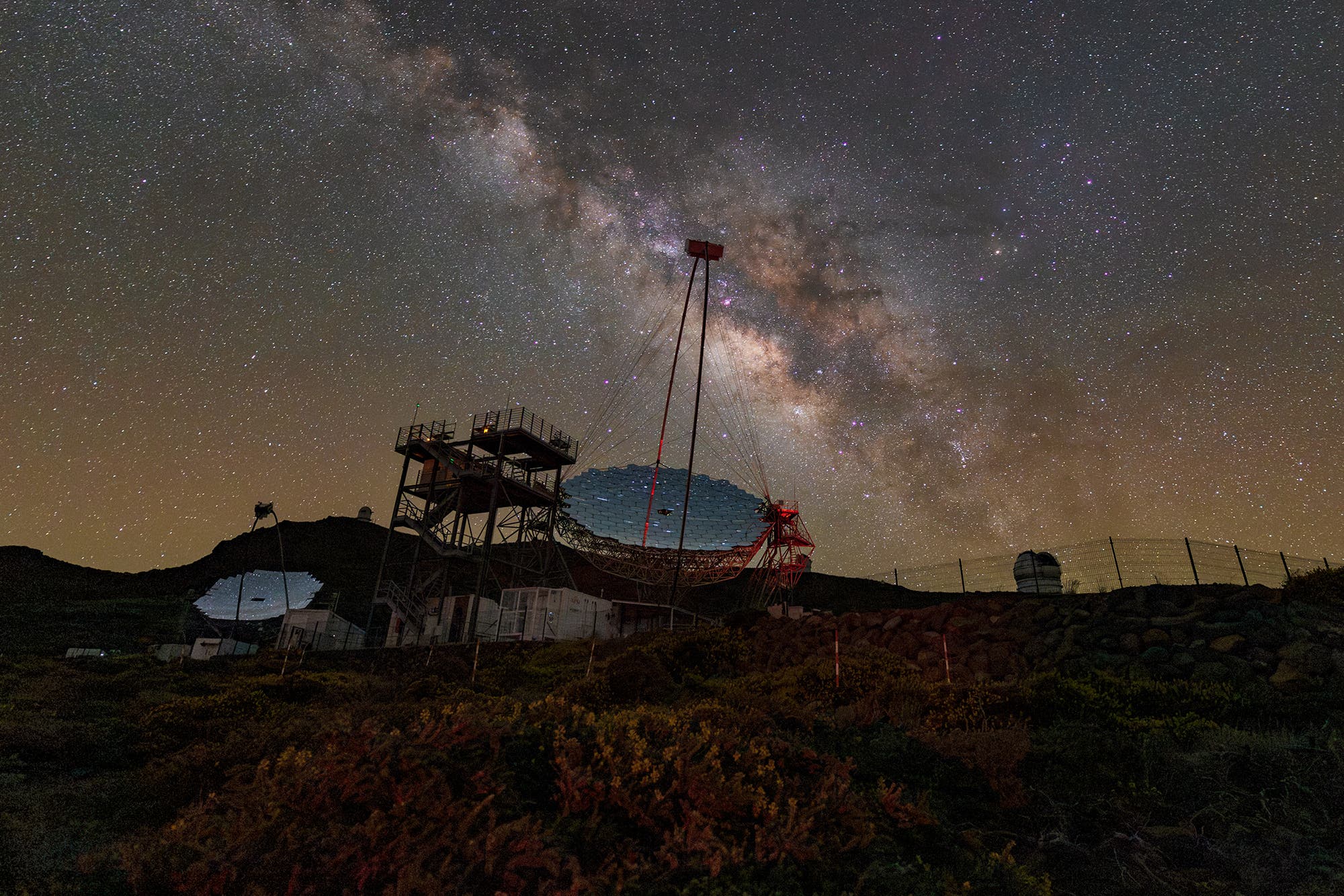 Milchstraße über dem Roque-de-los-Muchachos-Observatorium