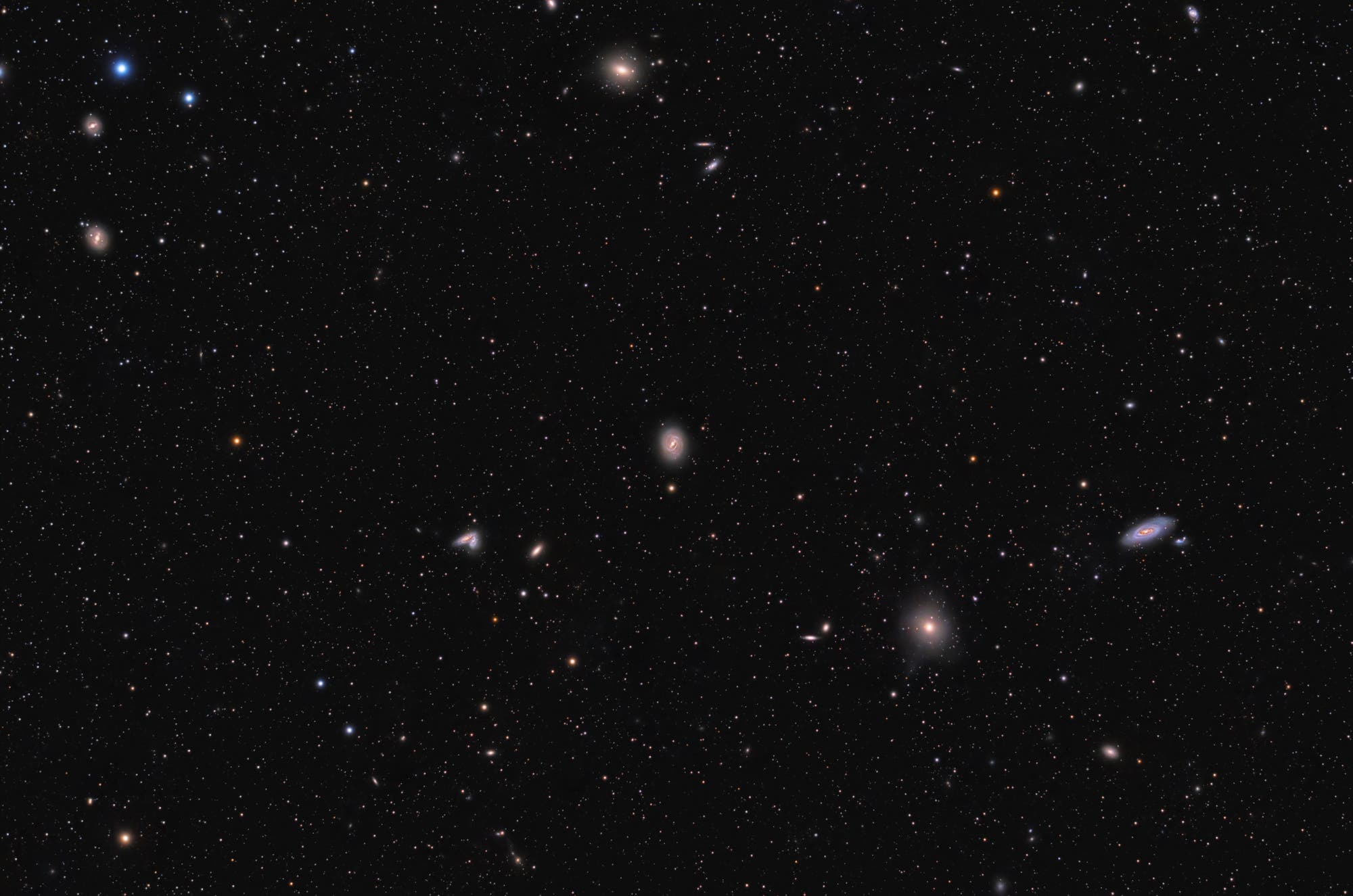 Messier 58, 89, 90 und Siamesische Zwillinge