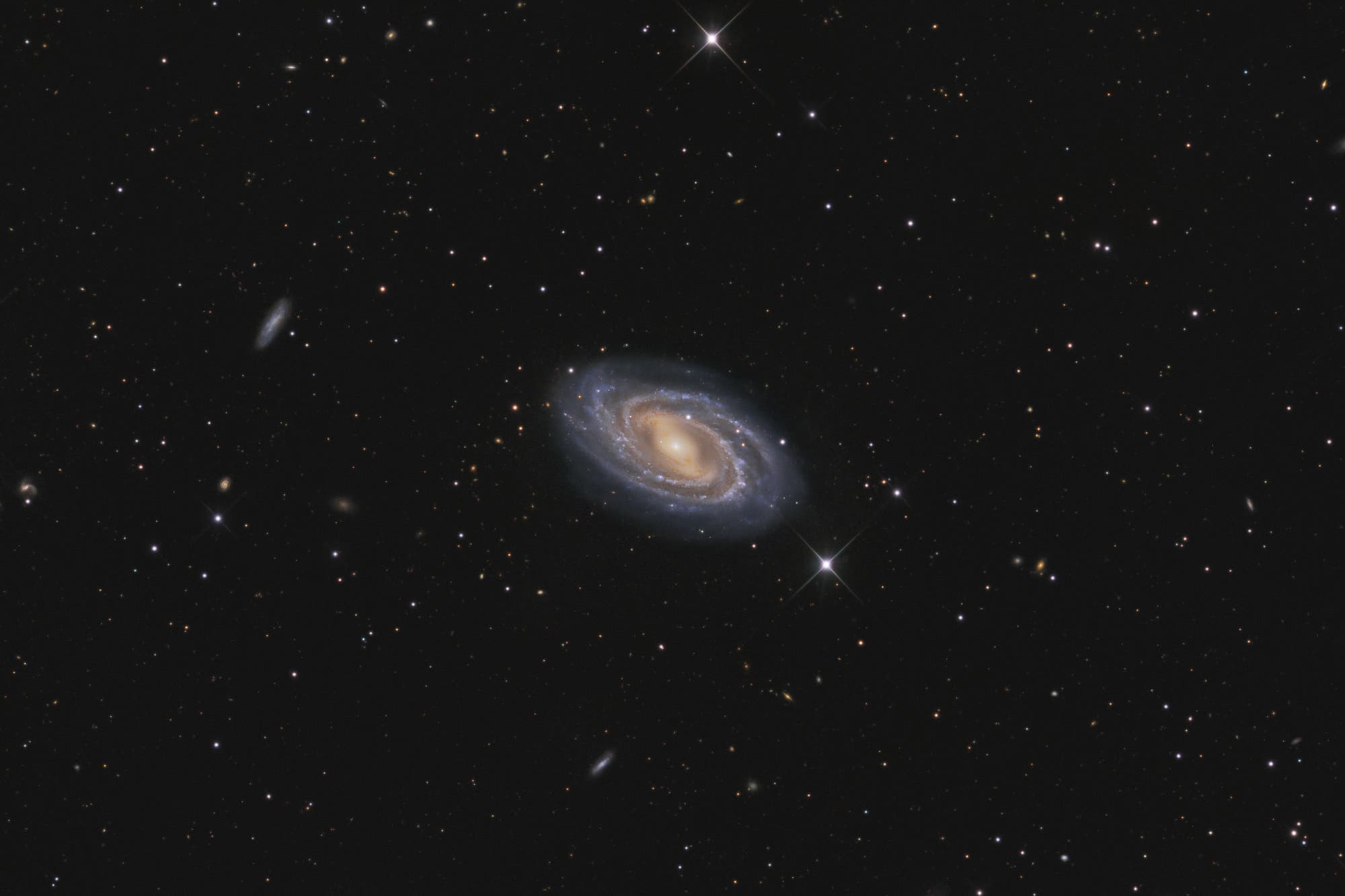 Messier 109 (NGC 3992) – Espectro científico