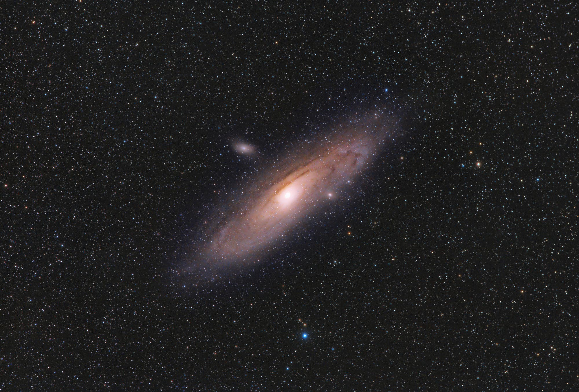 Messier 31 auf schwarzem Samt