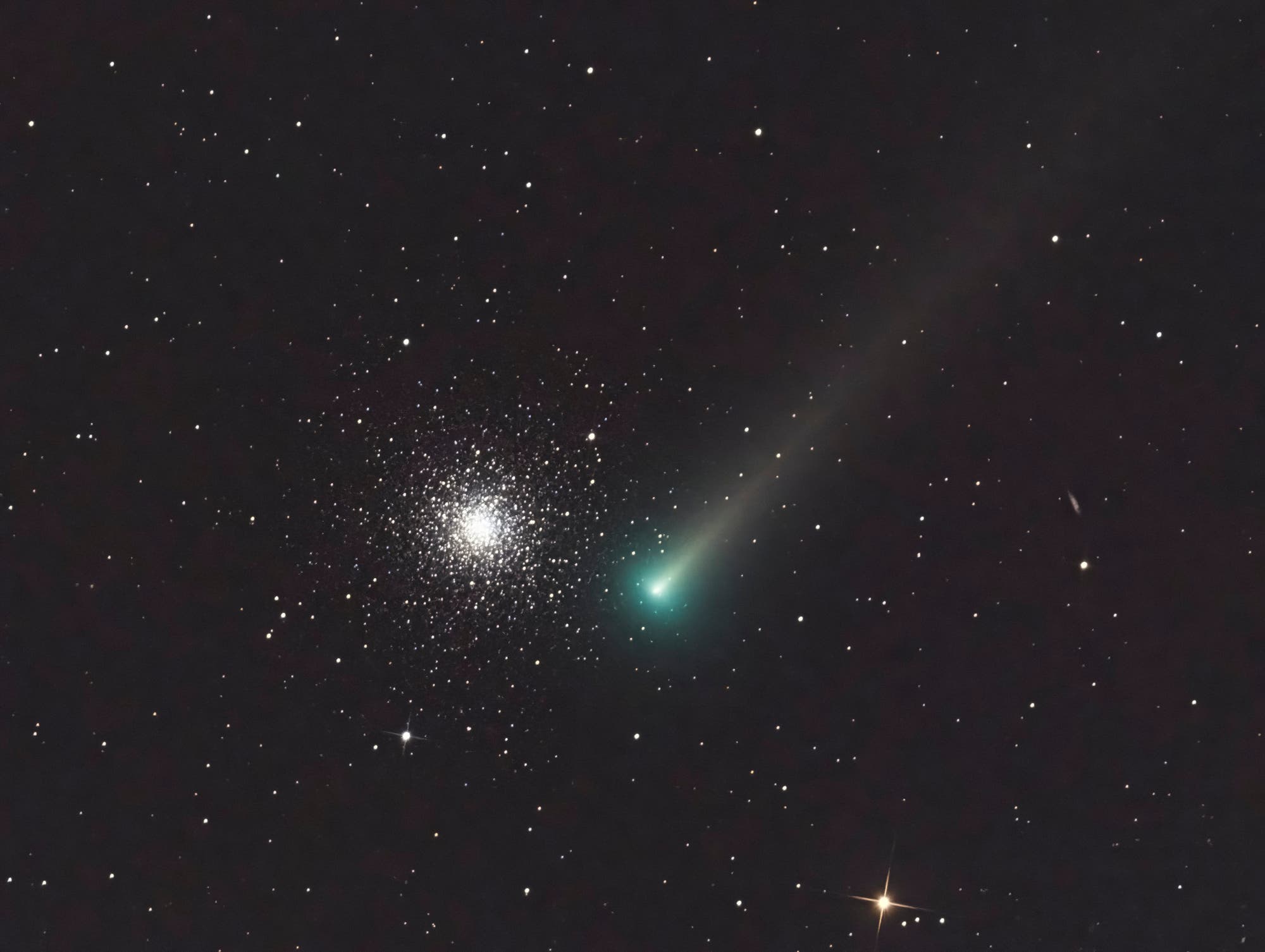 Komet C/2021 A1 neben Messier 3