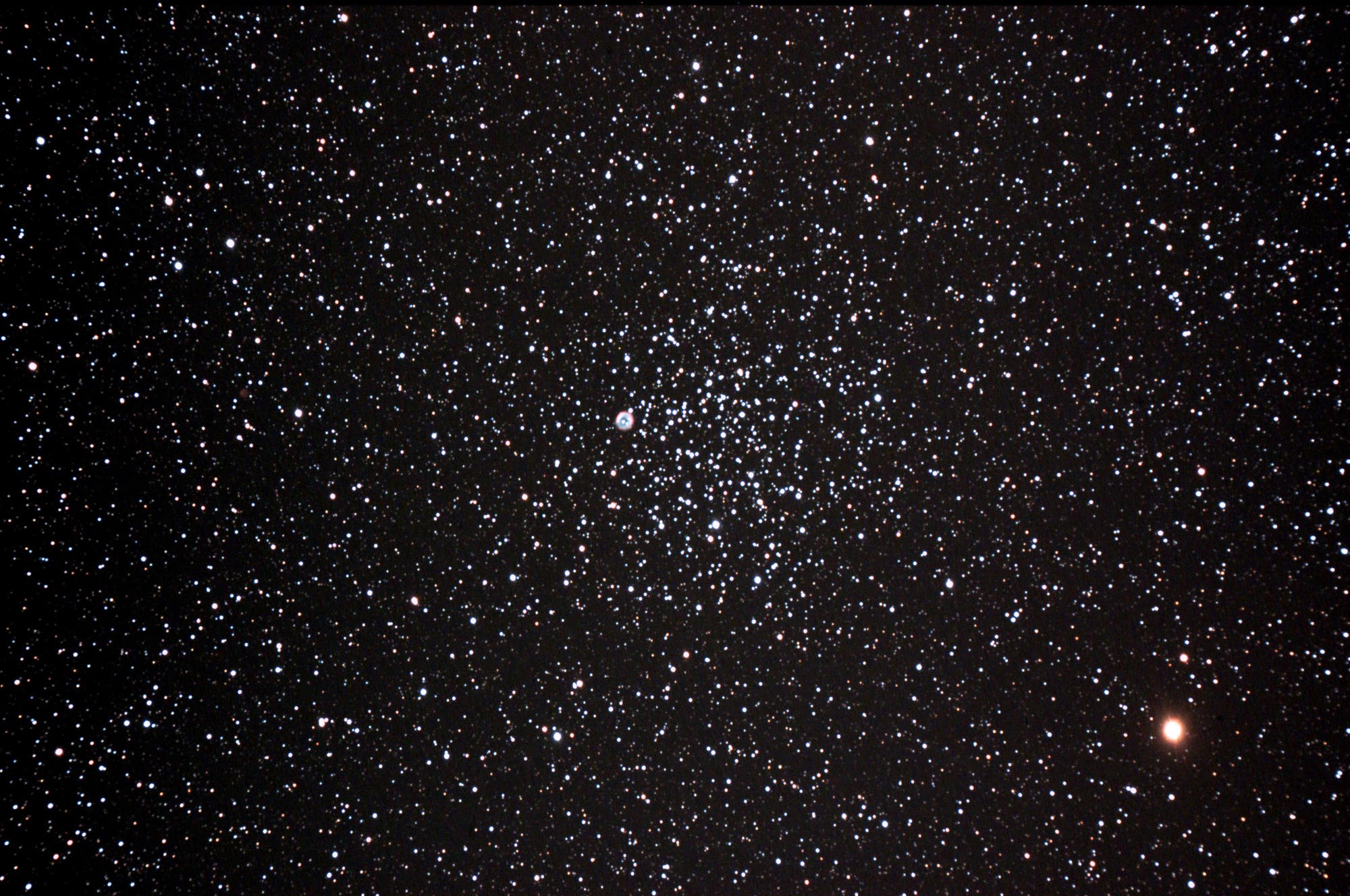 M 46 in Puppis mit NGC 2438
