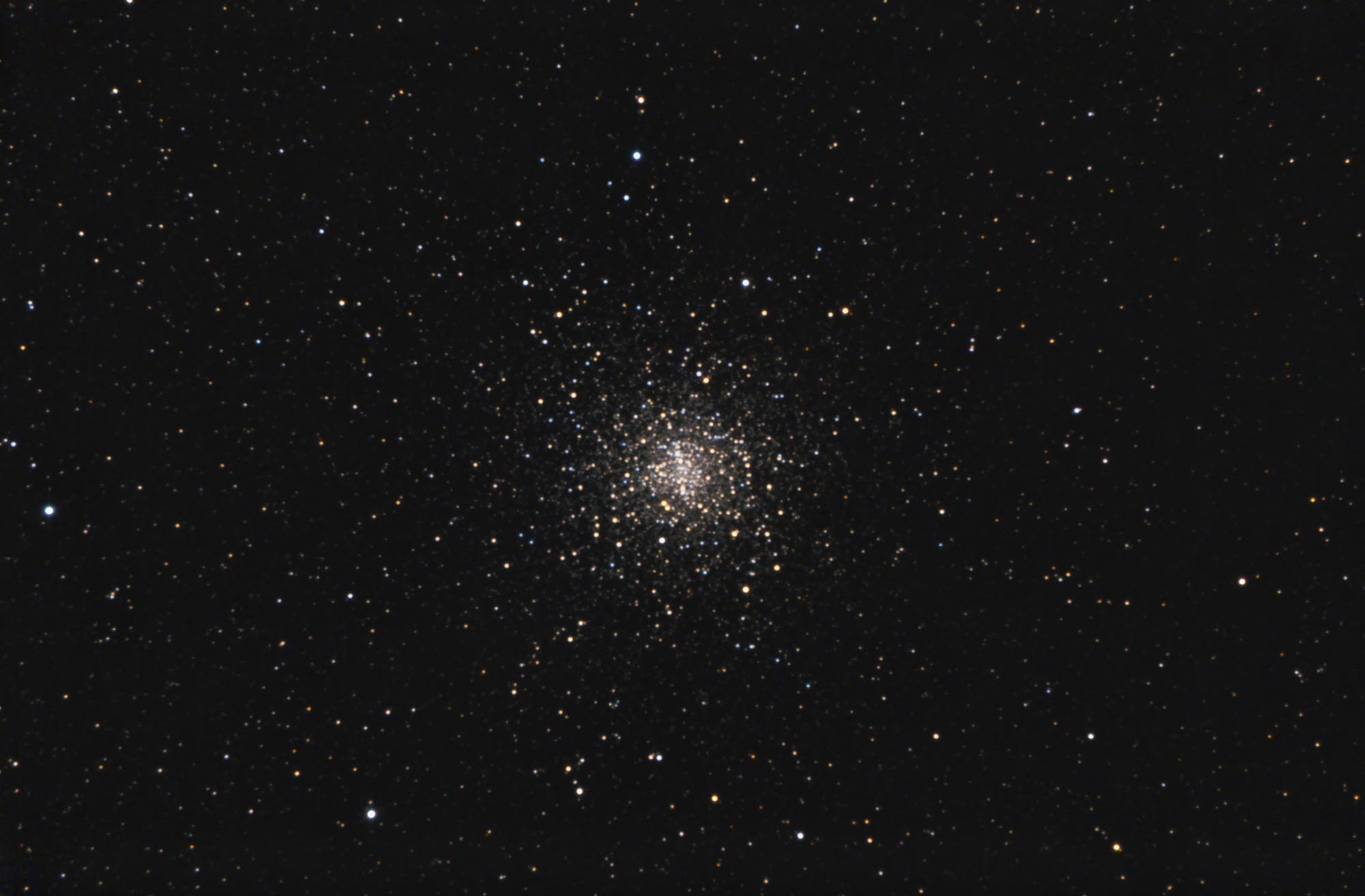 Messier 4, Kugelsternhaufen im Skorpion