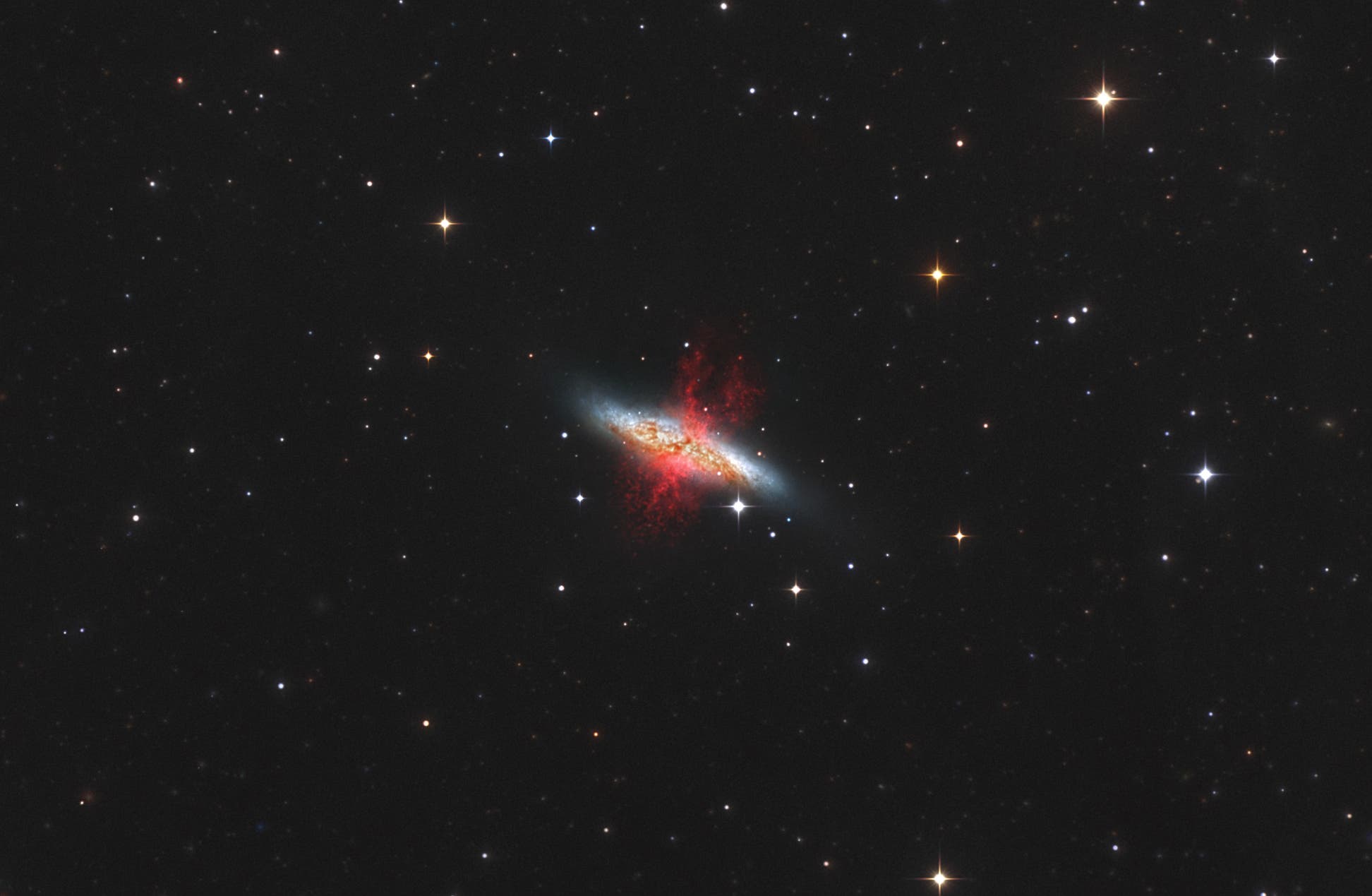 M82 (NGC 3034), die Zigarrengalaxie