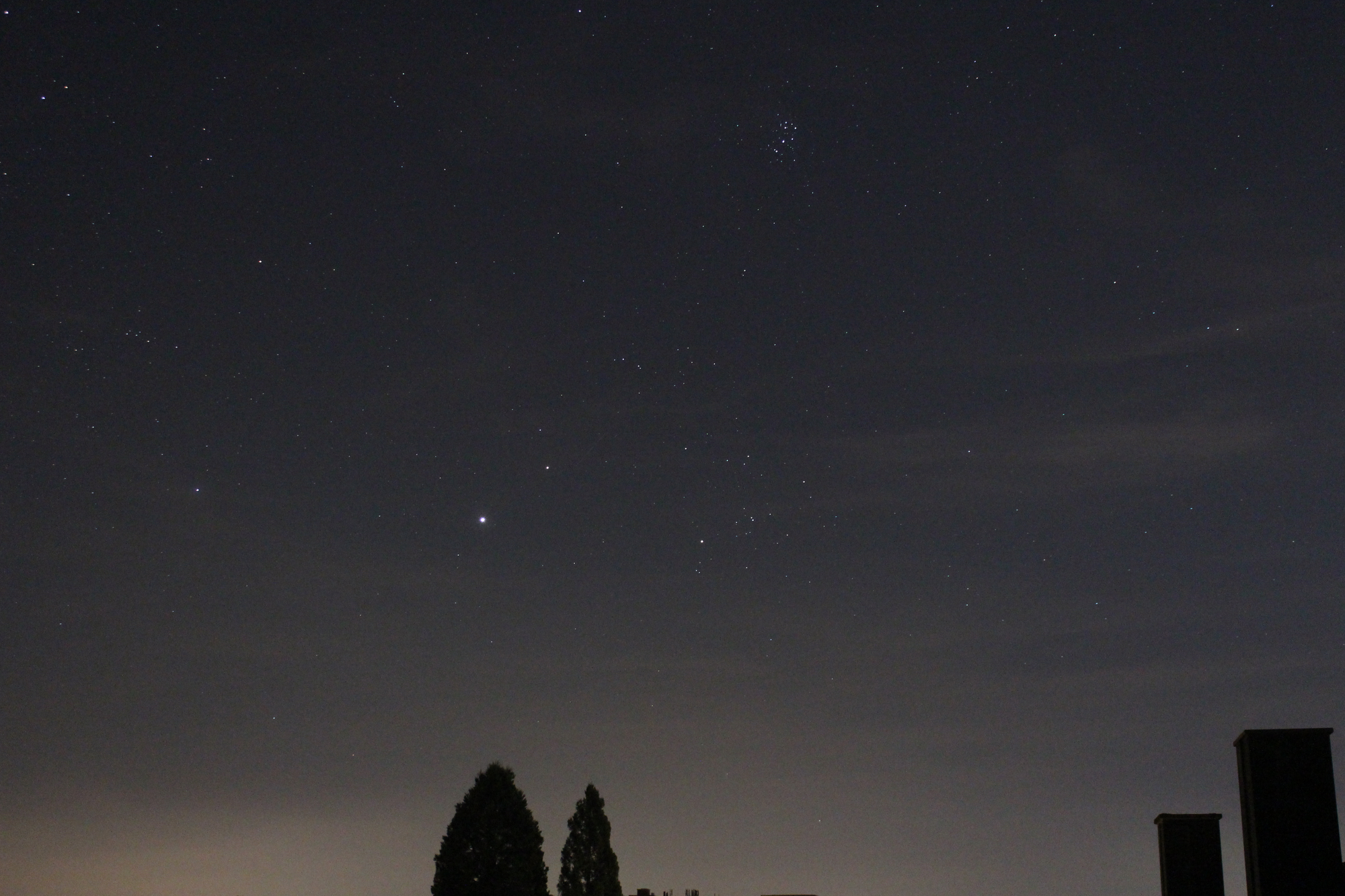 Mars und Jupiter im Sternbild Stier