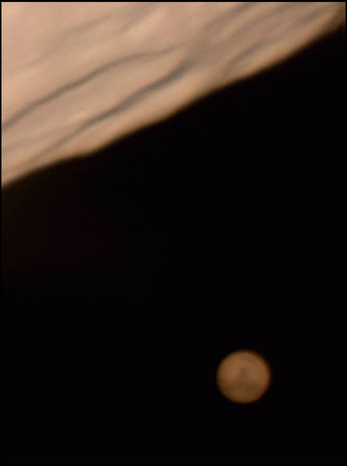 Enge Begegnung von Mond und Mars am 24.12.2007