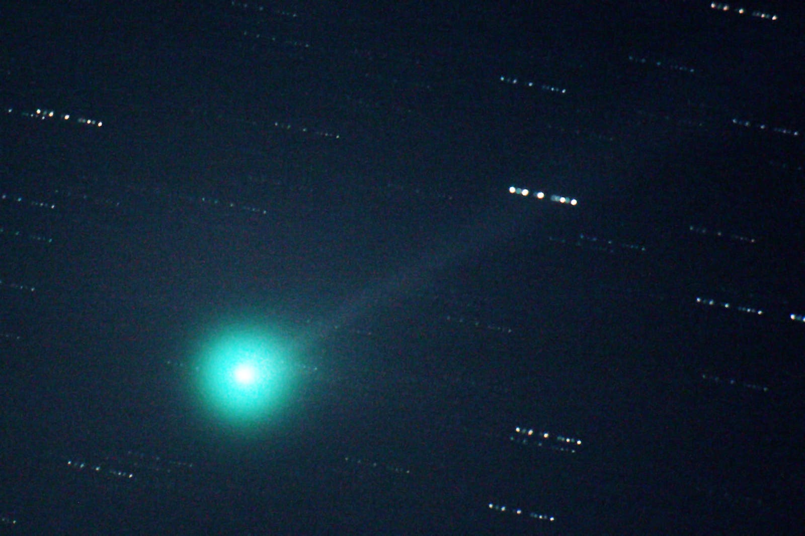 Komet McNaught C/2009 R1