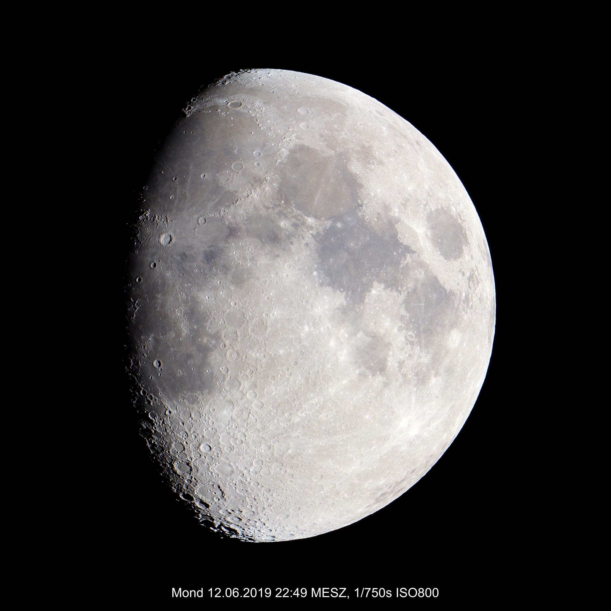 Zunehmender Mond am 12. Juni 2019
