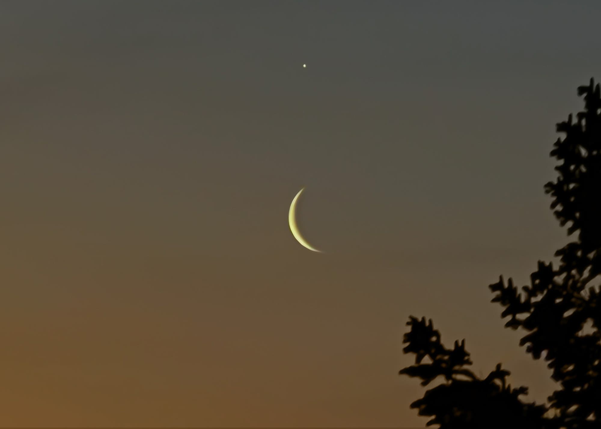 Mond und Venus am 27. Mai 2022