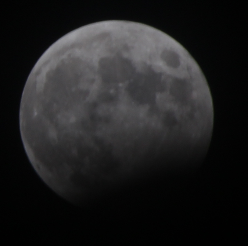 Partielle Mondfinsternis am 28. Oktober 2023 - Maximale Phase