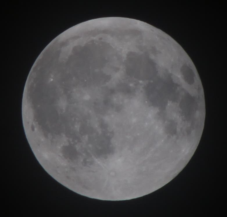 Fortgeschrittene Phase der Halbschattenphase der Mondfinsternis