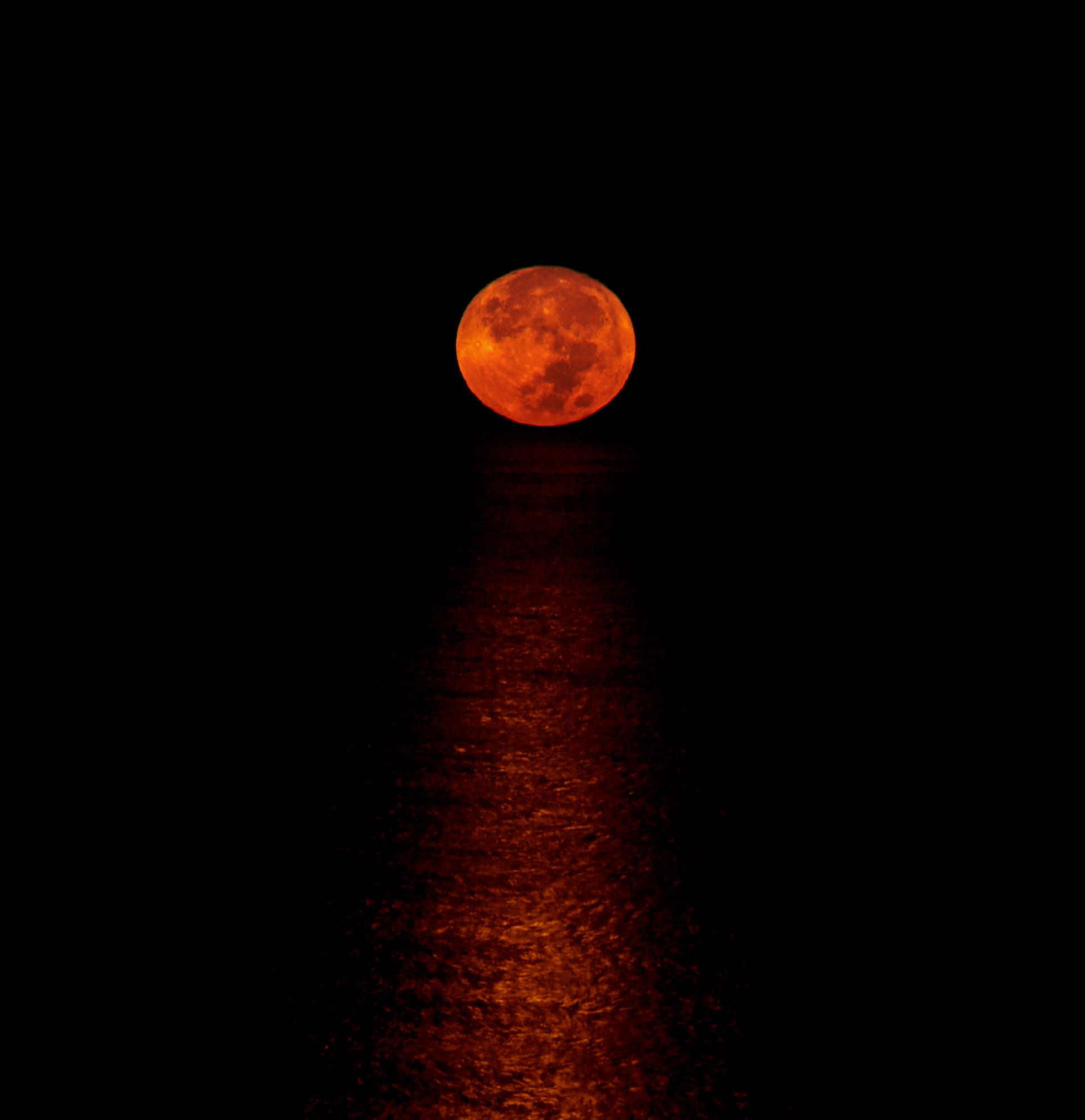 Monduntergang über dem Meer von Elafonissi