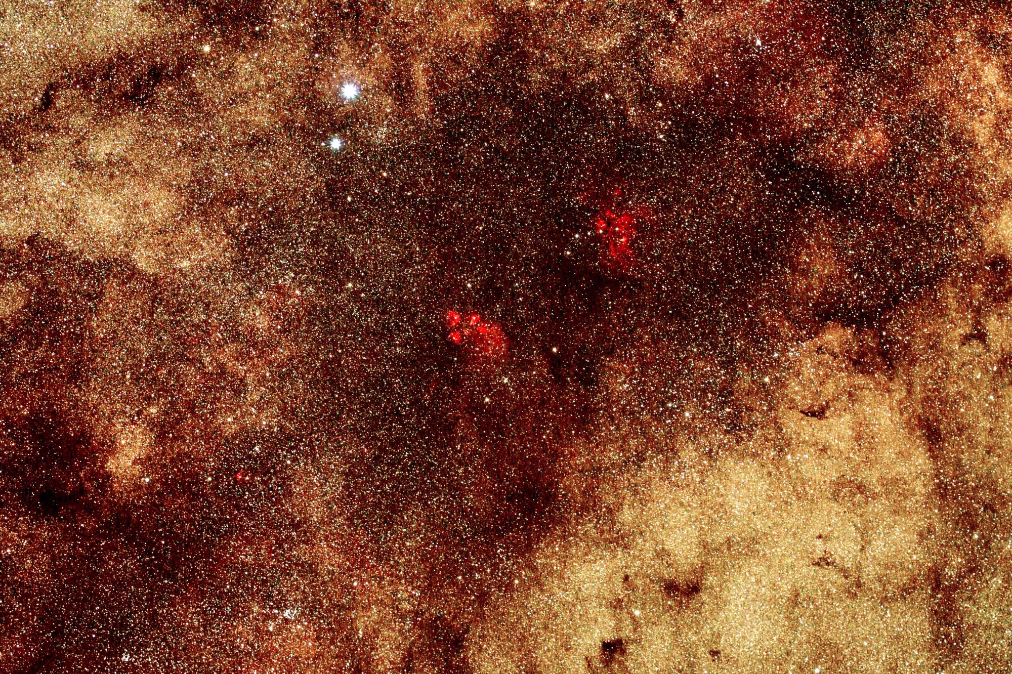 Katzenpfotennebel NGC 6334 und Umgebung