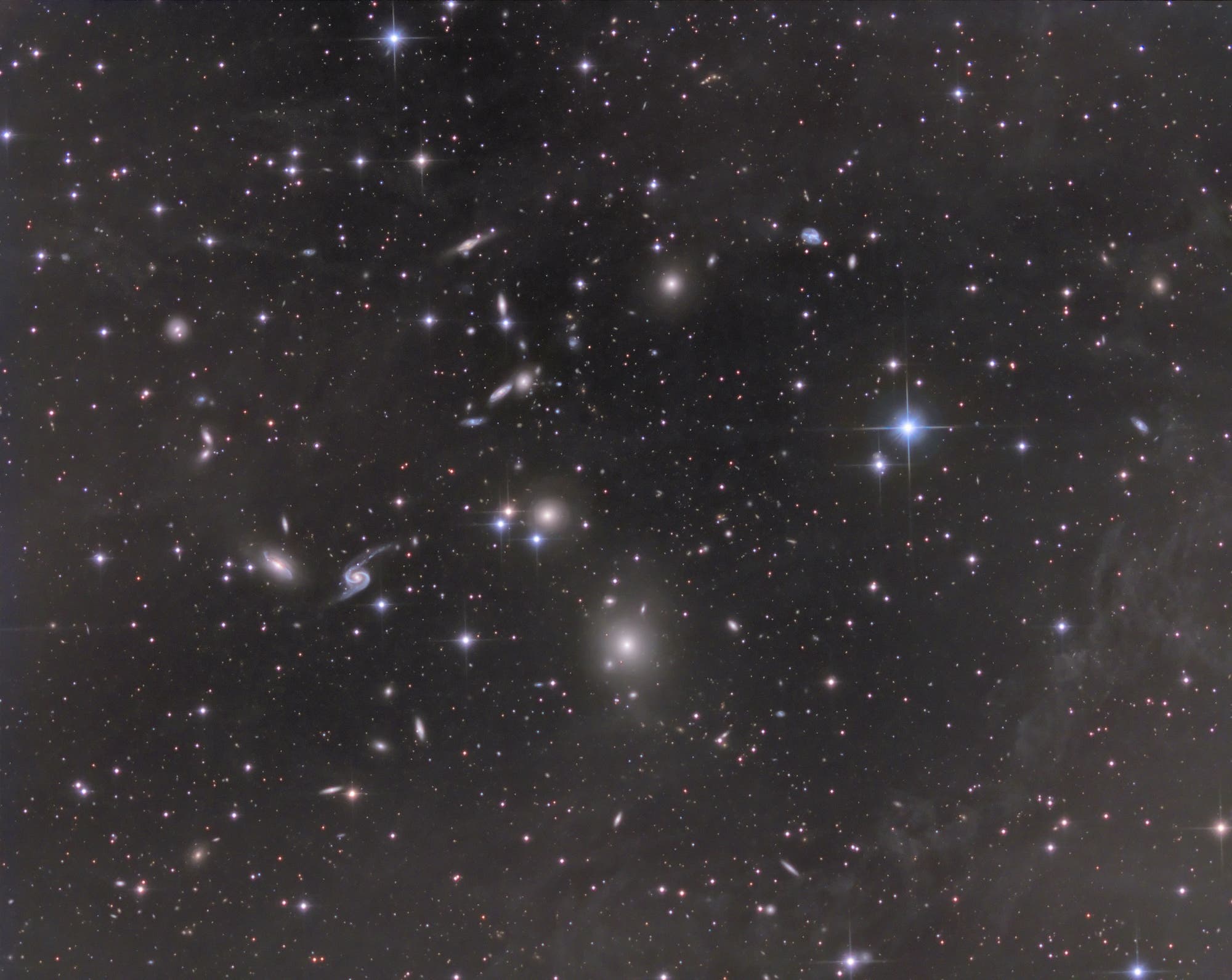 Galaxiengruppe NGC 80 - Ein staubfreies Fenster