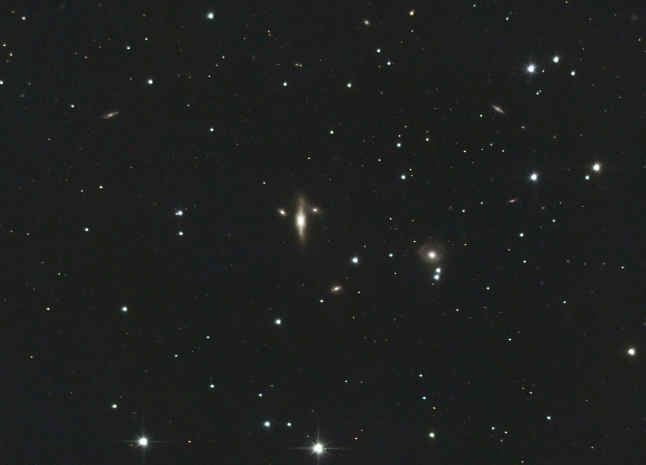 Die NGC 128 -Galaxiengruppe in den Fischen