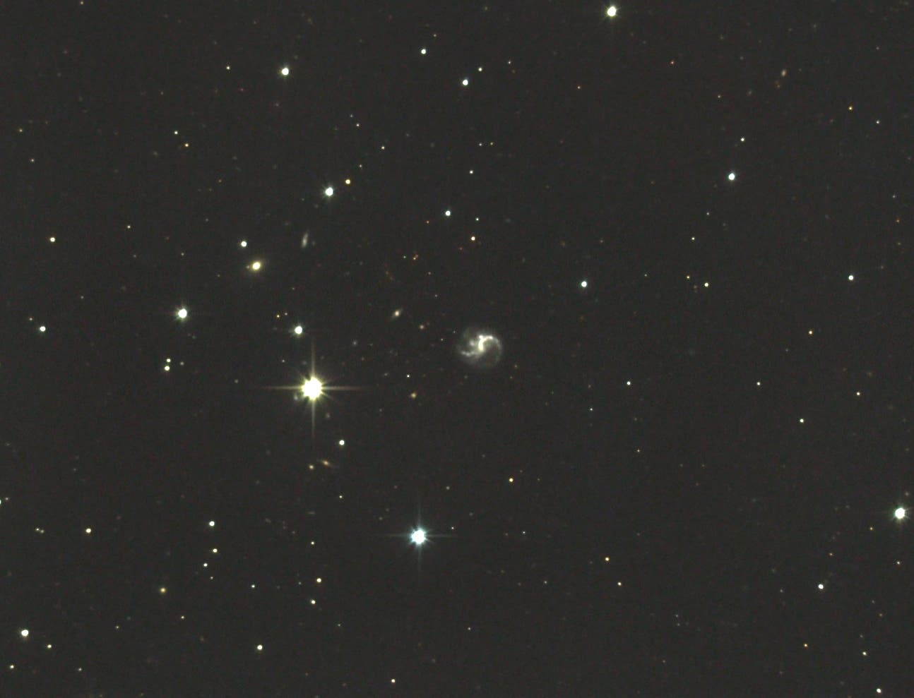 NGC 145 – pekuliäre Galaxie im Walfisch