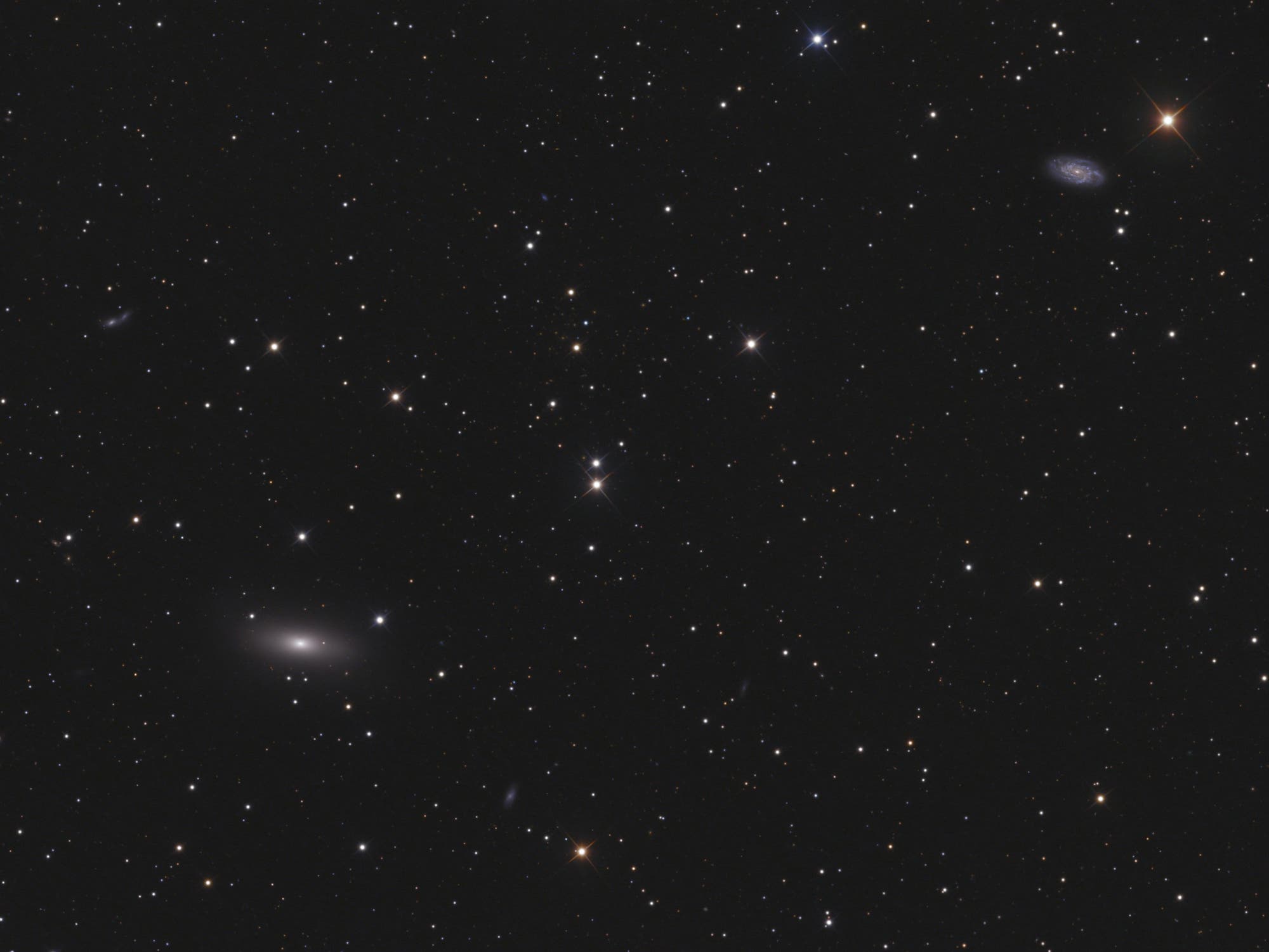 NGC 2742 und NGC 2768