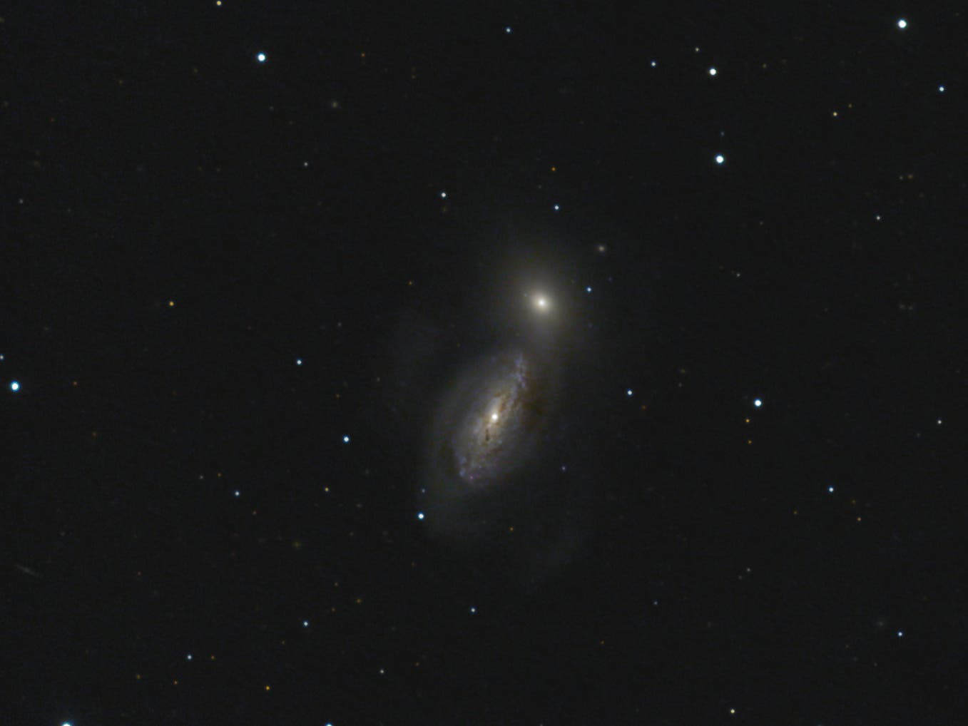 Arp 94 = NGC 3226 und NGC 3227