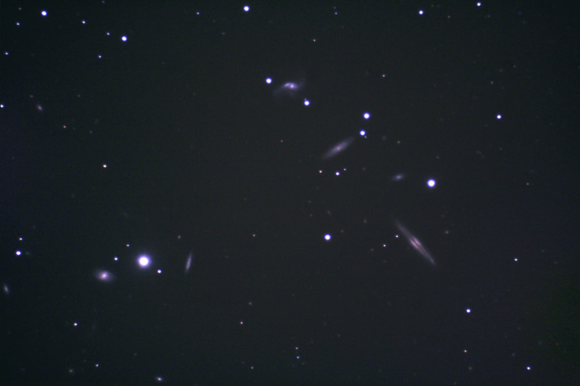 NGC 3987 bis NGC 4011 (und einige mehr) im Haar der Berenike