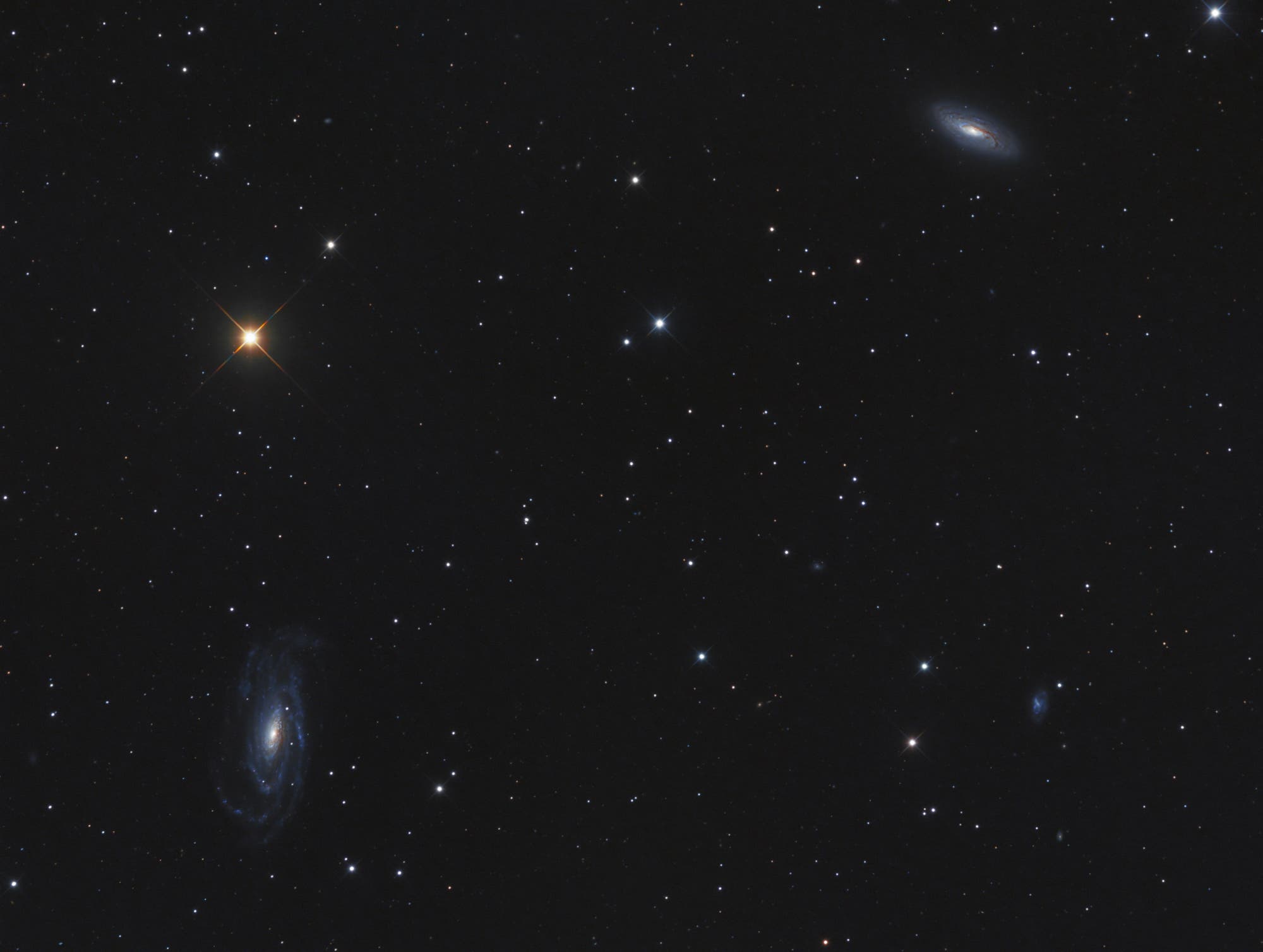 NGC 5005 und NGC 5033