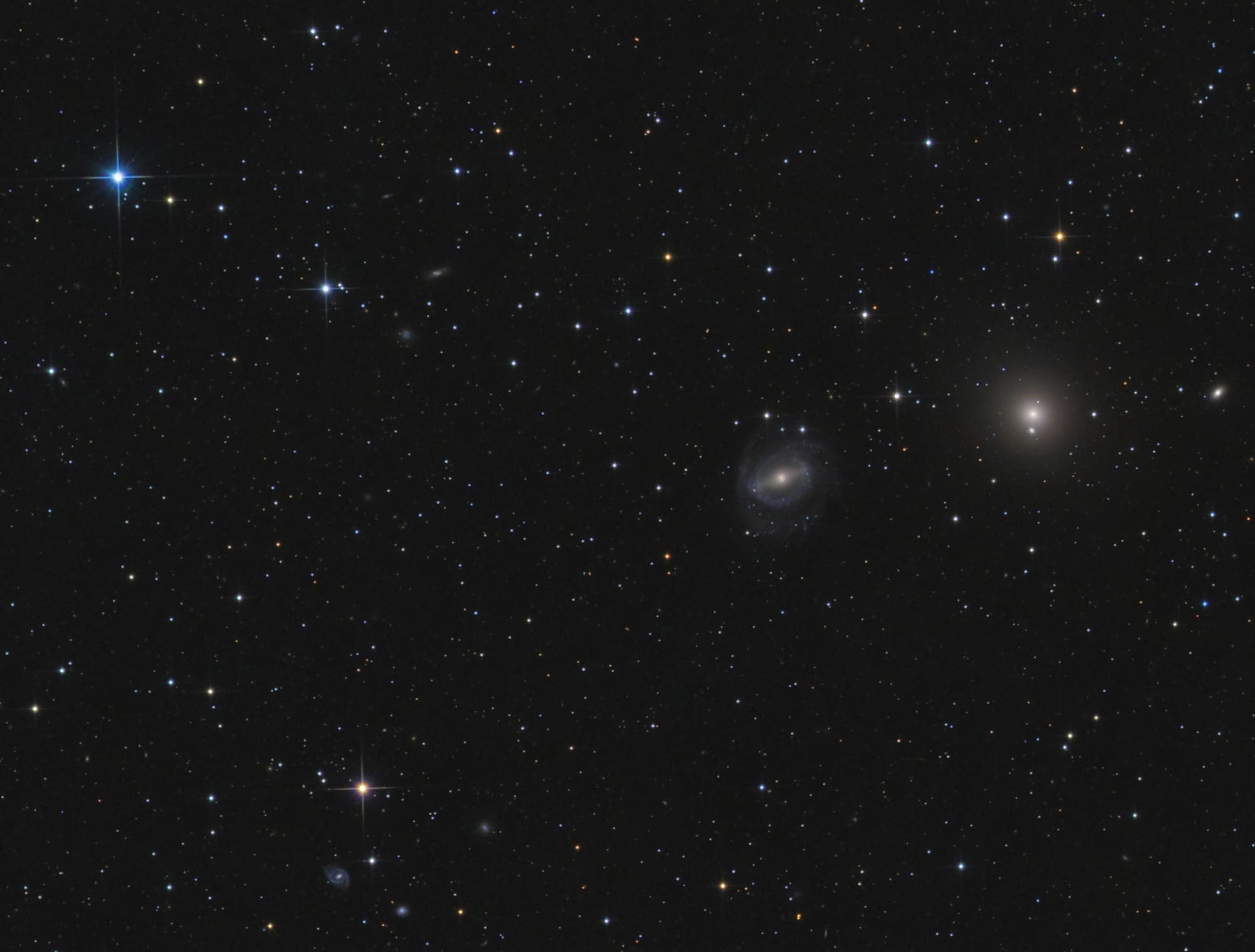 Die Galaxien NGC 5850 und 5846 im Sternbild Jungfrau