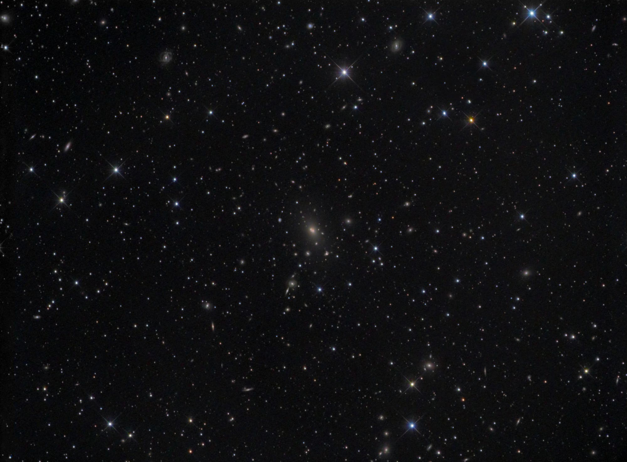 NGC 6166 und Abell 2199