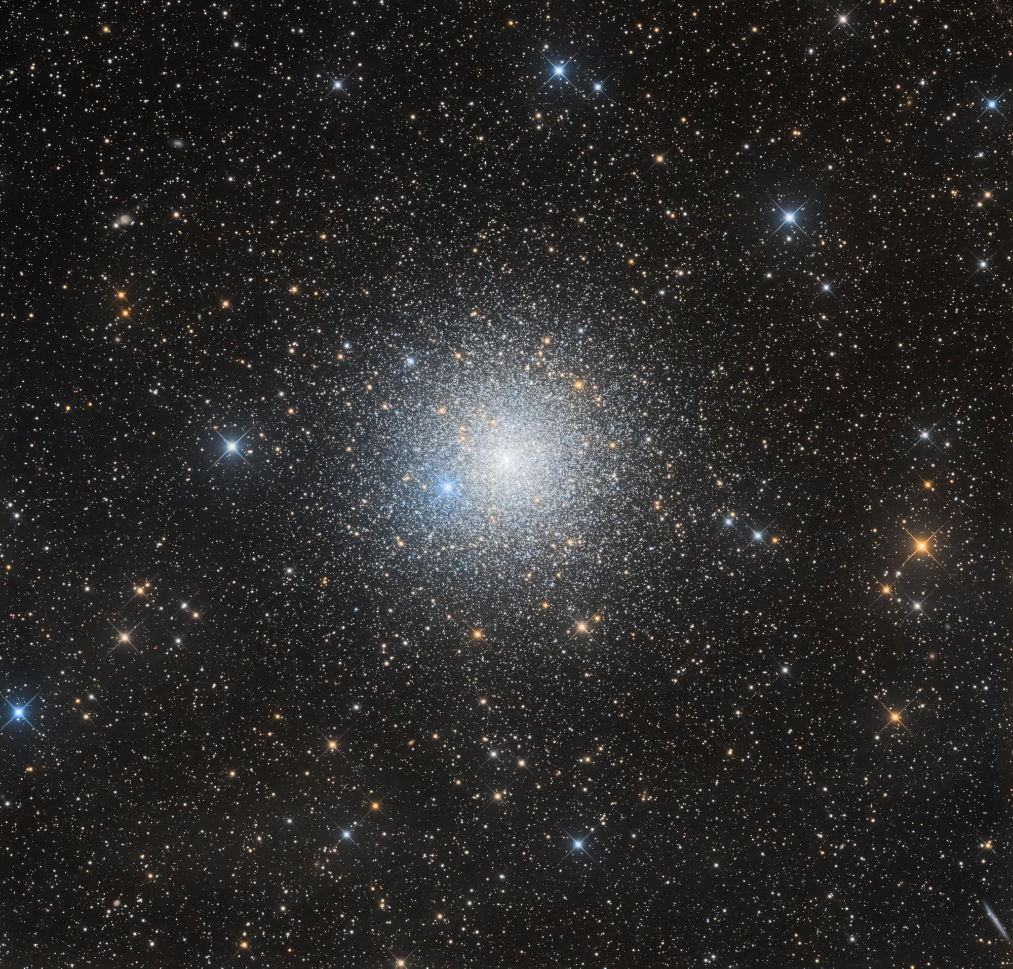 Der große Kugelpfau: NGC 6752