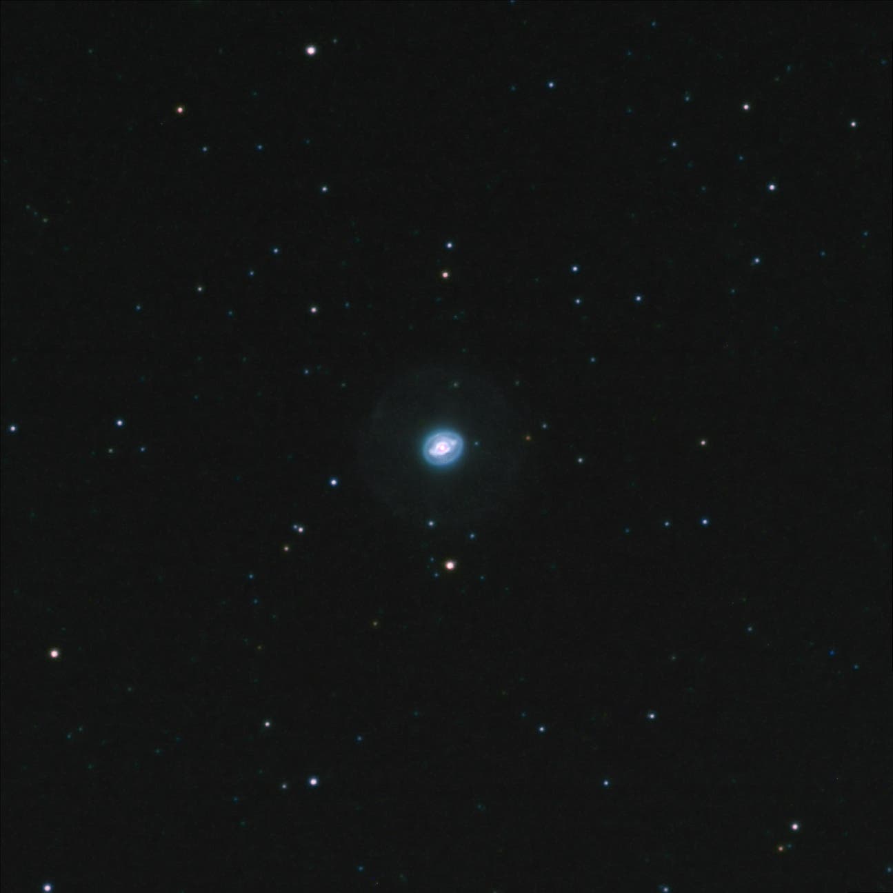 NGC 6826 "blinkender" planetarischer Nebel