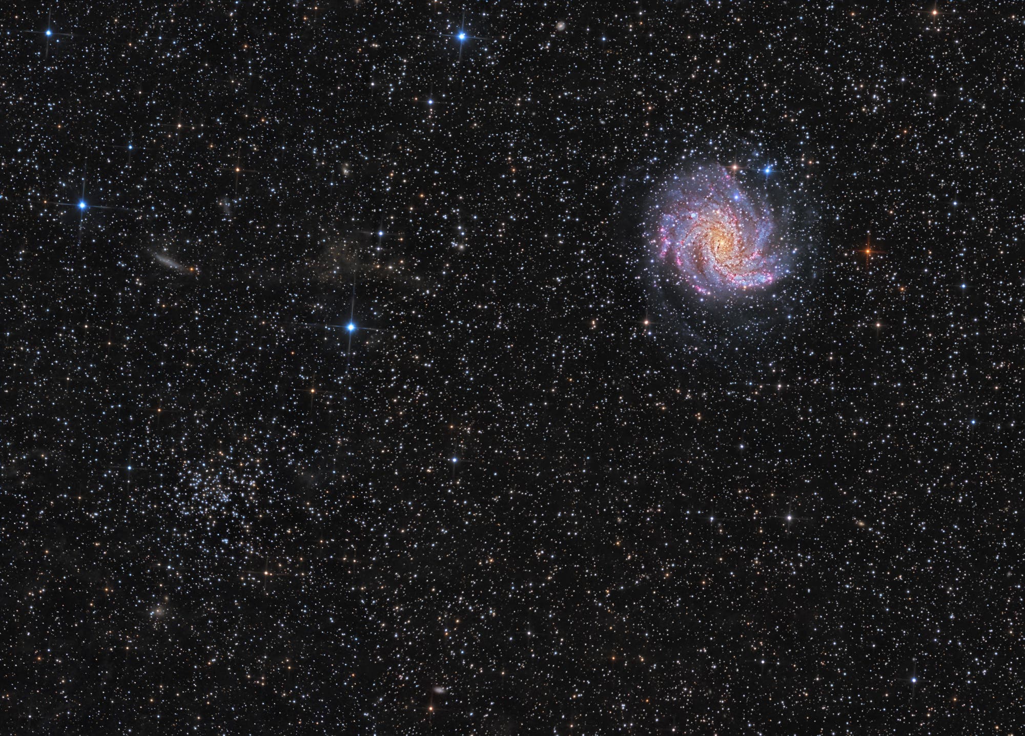 Feuerwerksgalaxie NGC 6946 mit NGC 6939