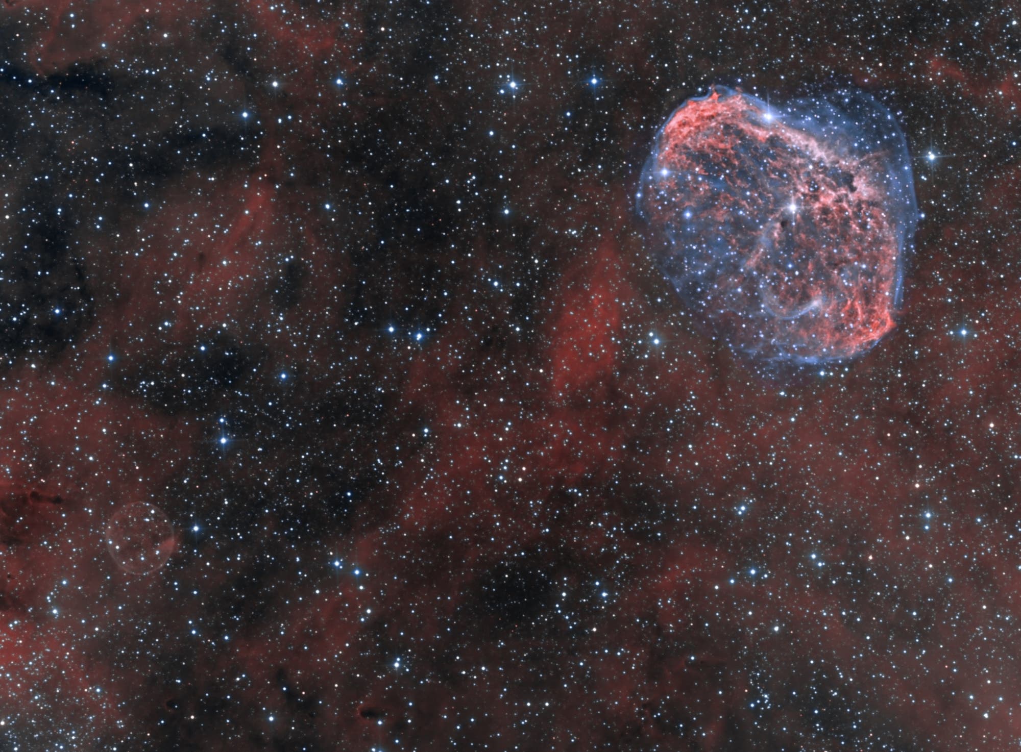 NGC 6888 Sichel Nebel & PN G75.5+1.7 Seifenblasen Nebel