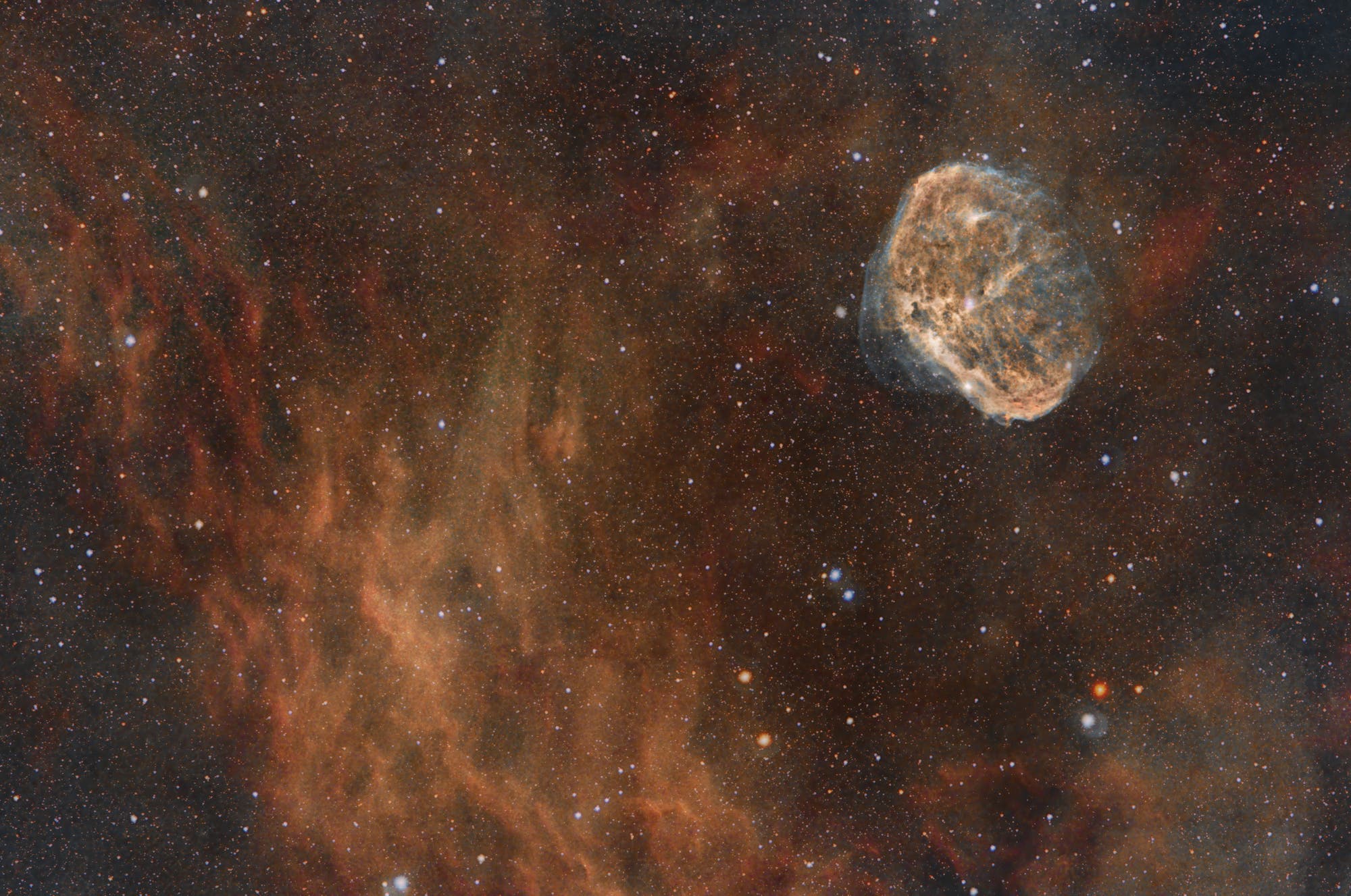 NGC 6888 mit Flammen