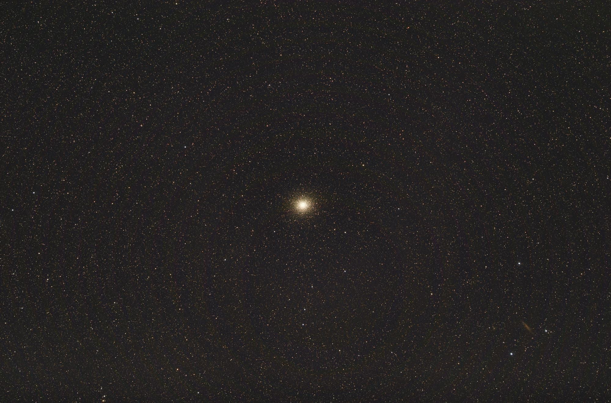 Omega Centauri (1) mit Tele 135 mm F2.0
