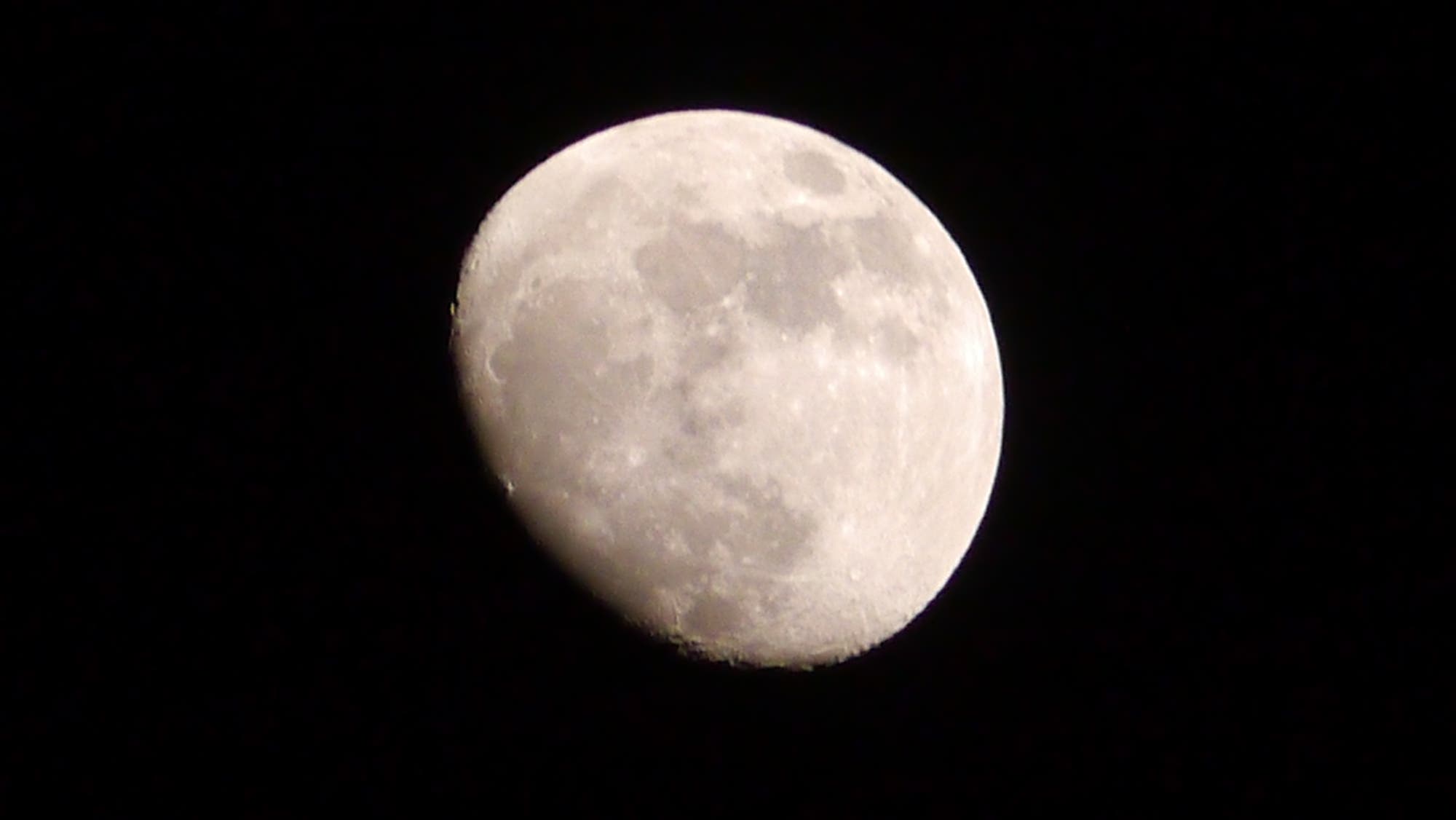 Der Mond am Abend des 11. April 2014